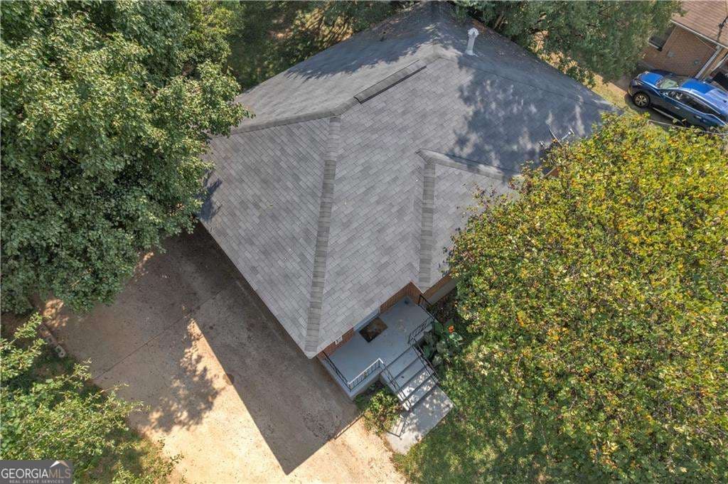 5570 Ash St — photo 2