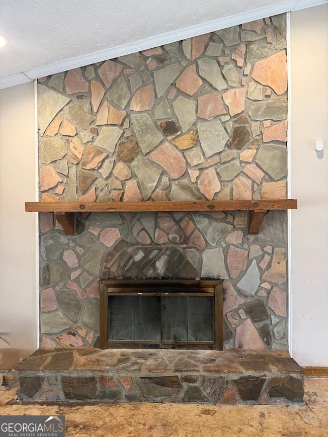 3545 Rollins Rd — photo 8