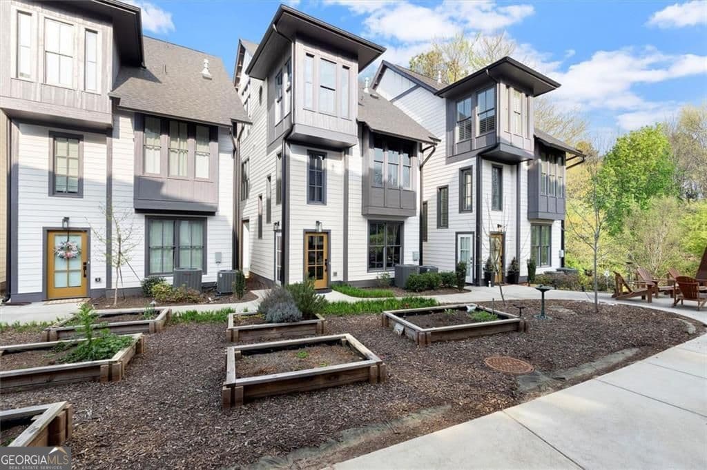 1933 Galt Commons — photo 2