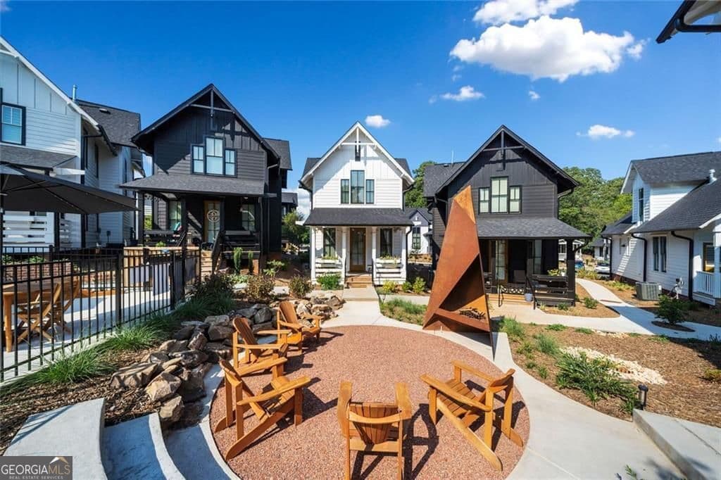 1933 Galt Commons — photo 40