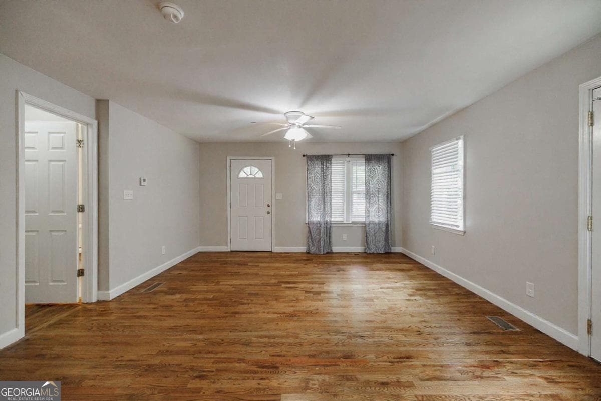 185 Royal Ct — photo 2