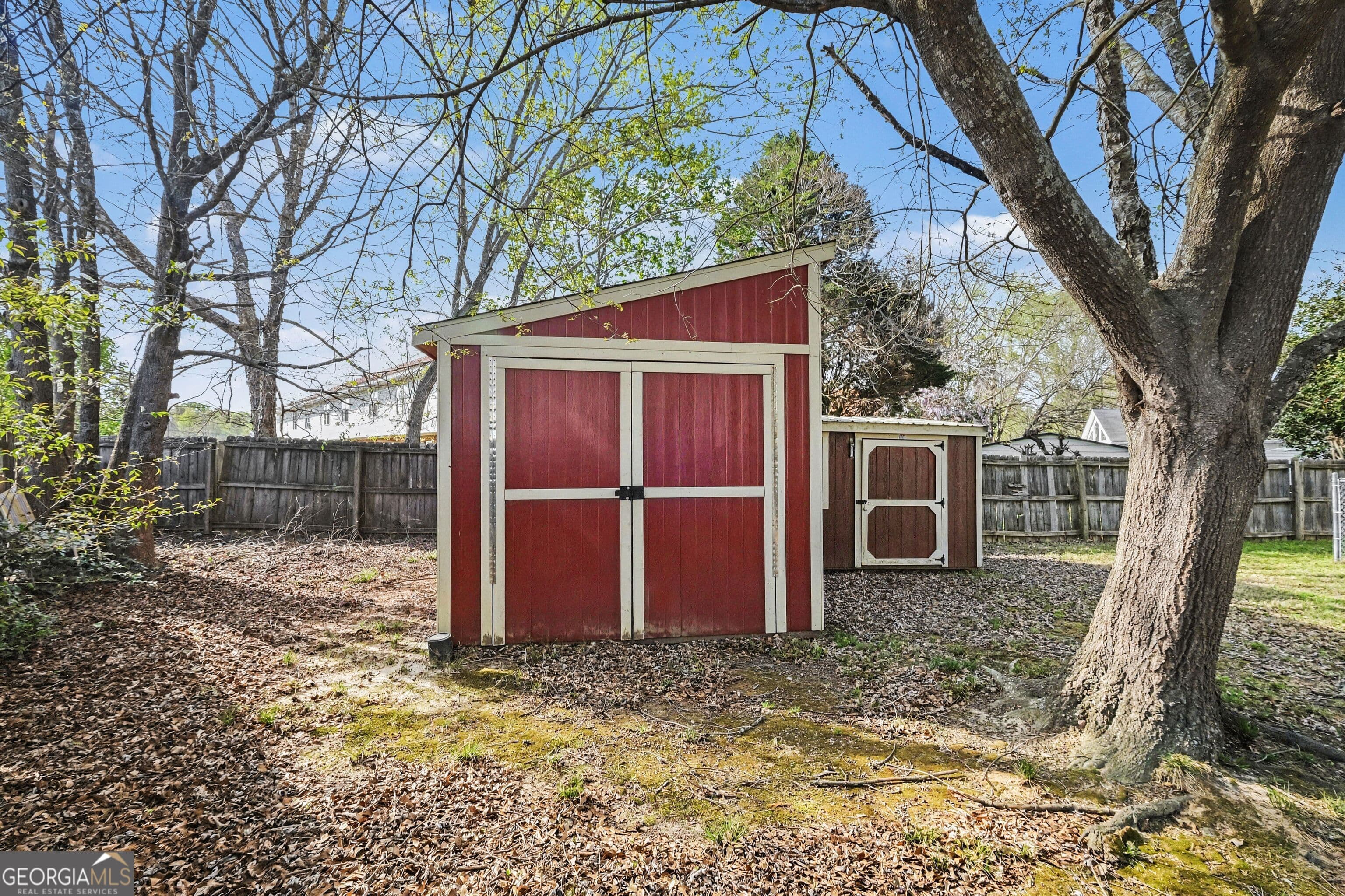 280 Courtyard Circle — photo 24