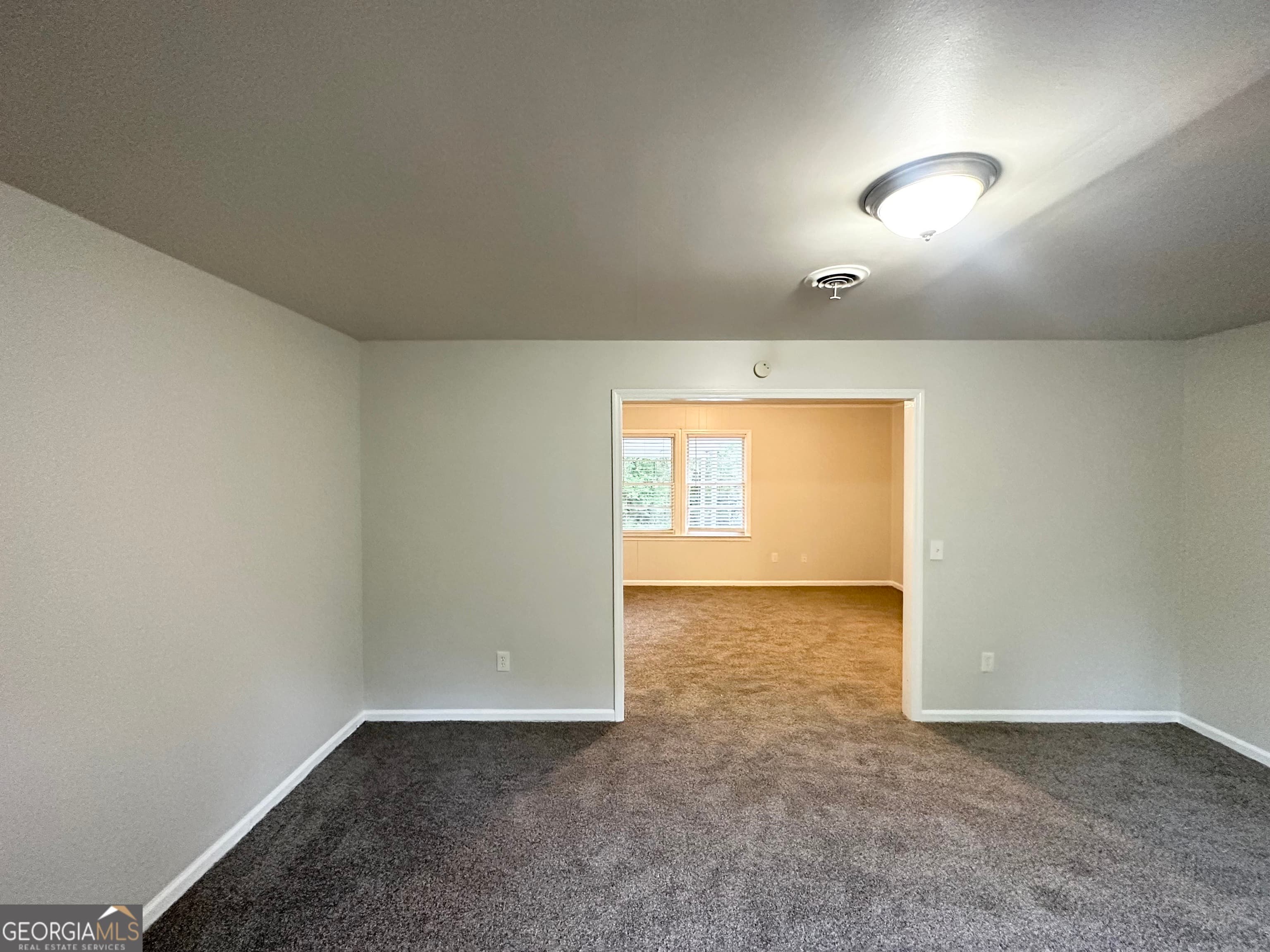 660 Thomasville Se Blvd — photo 2