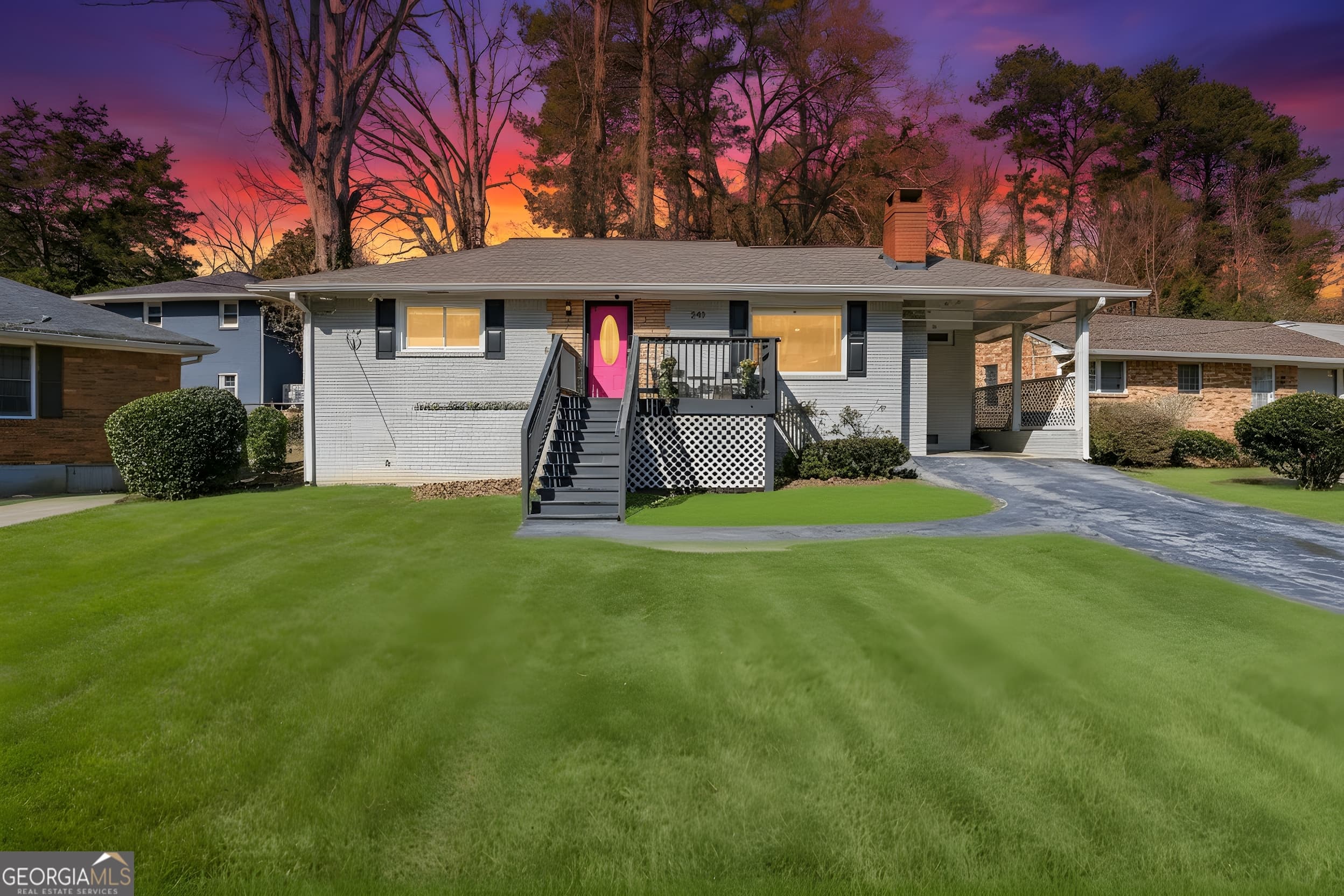 240 W Lake Nw Dr — photo 2