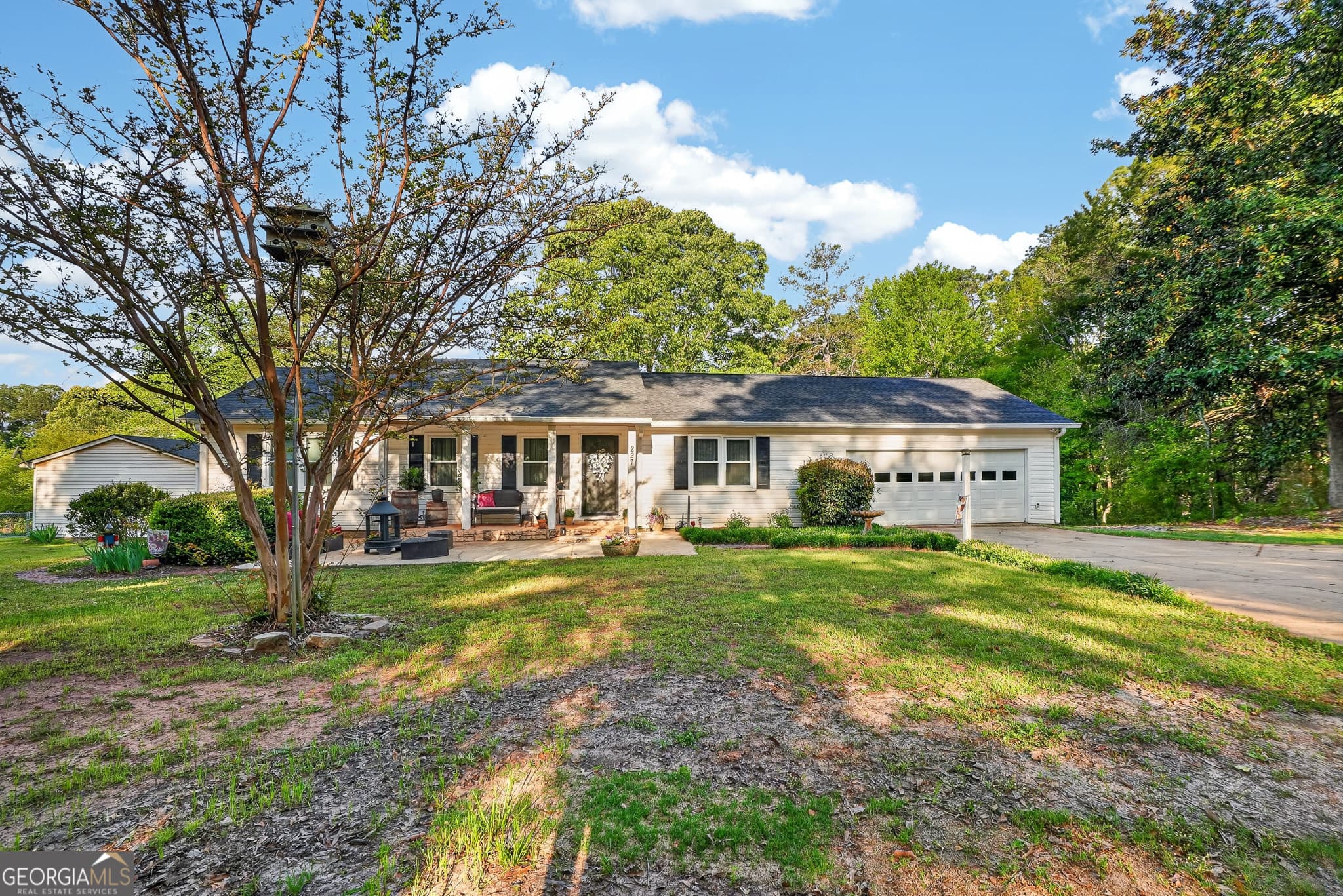 227 Shady Ln — photo 2