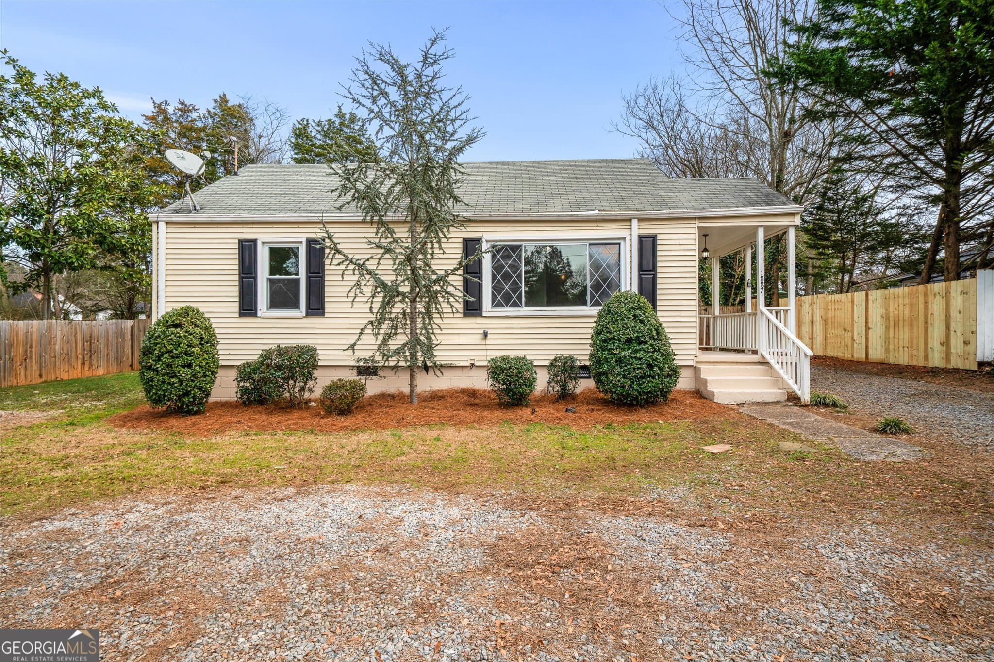 1887 Alexander Se St — photo 1