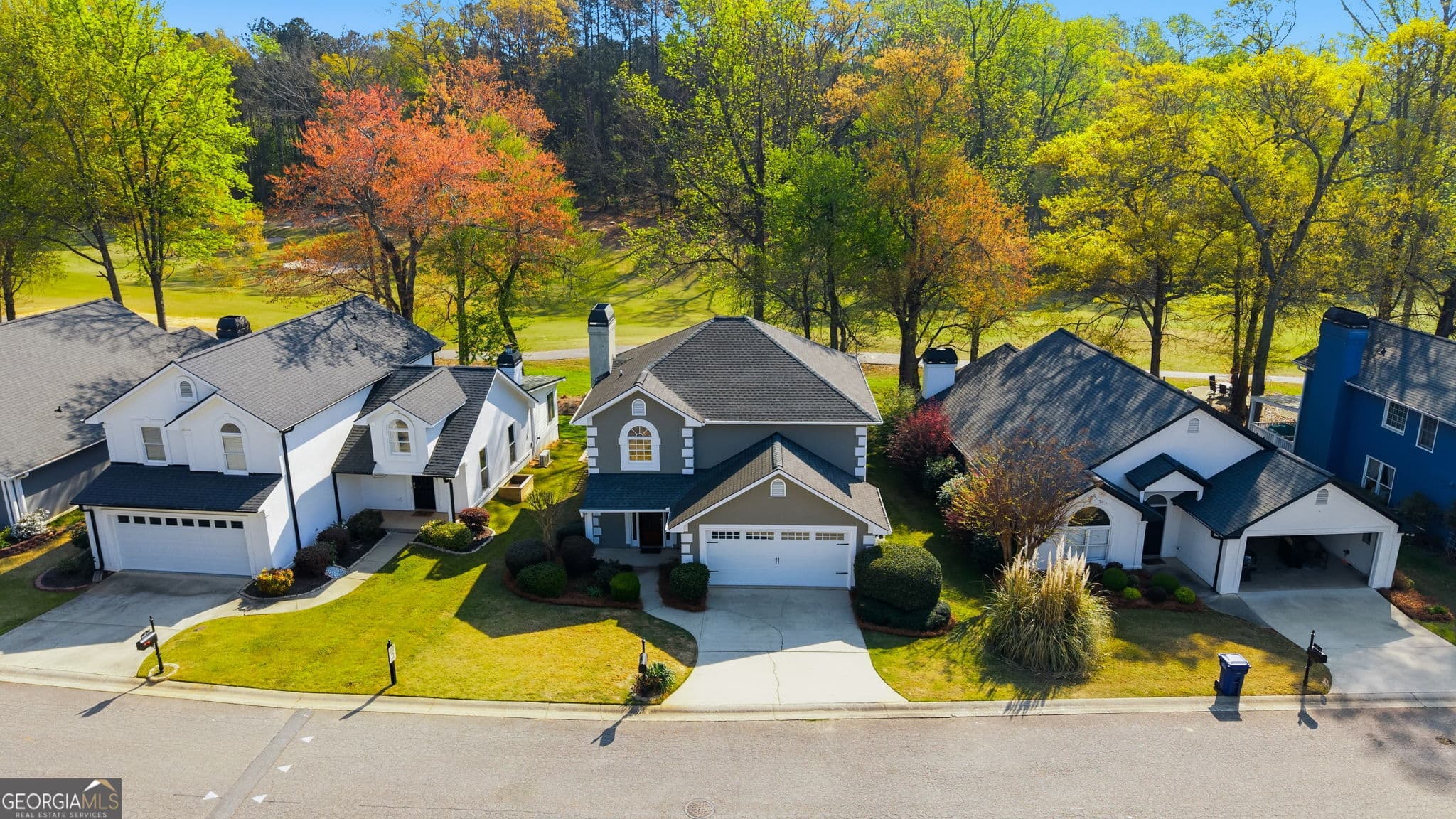 205 Cambridge Dr — photo 2