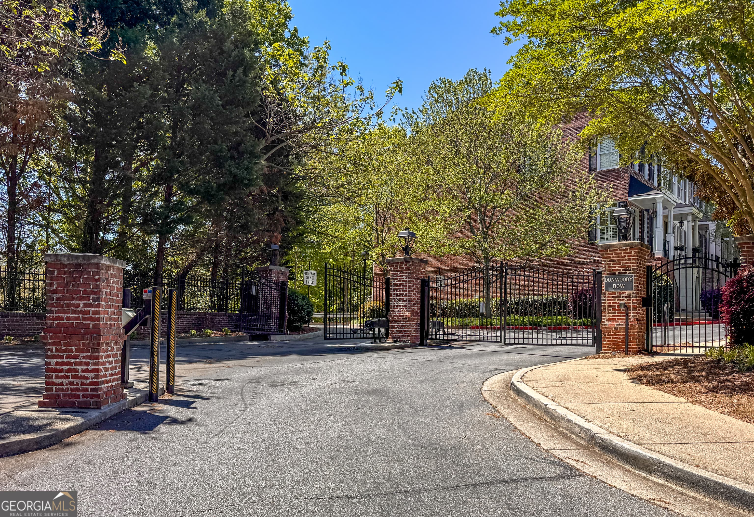 1063 Ne Pearl Point — photo 51