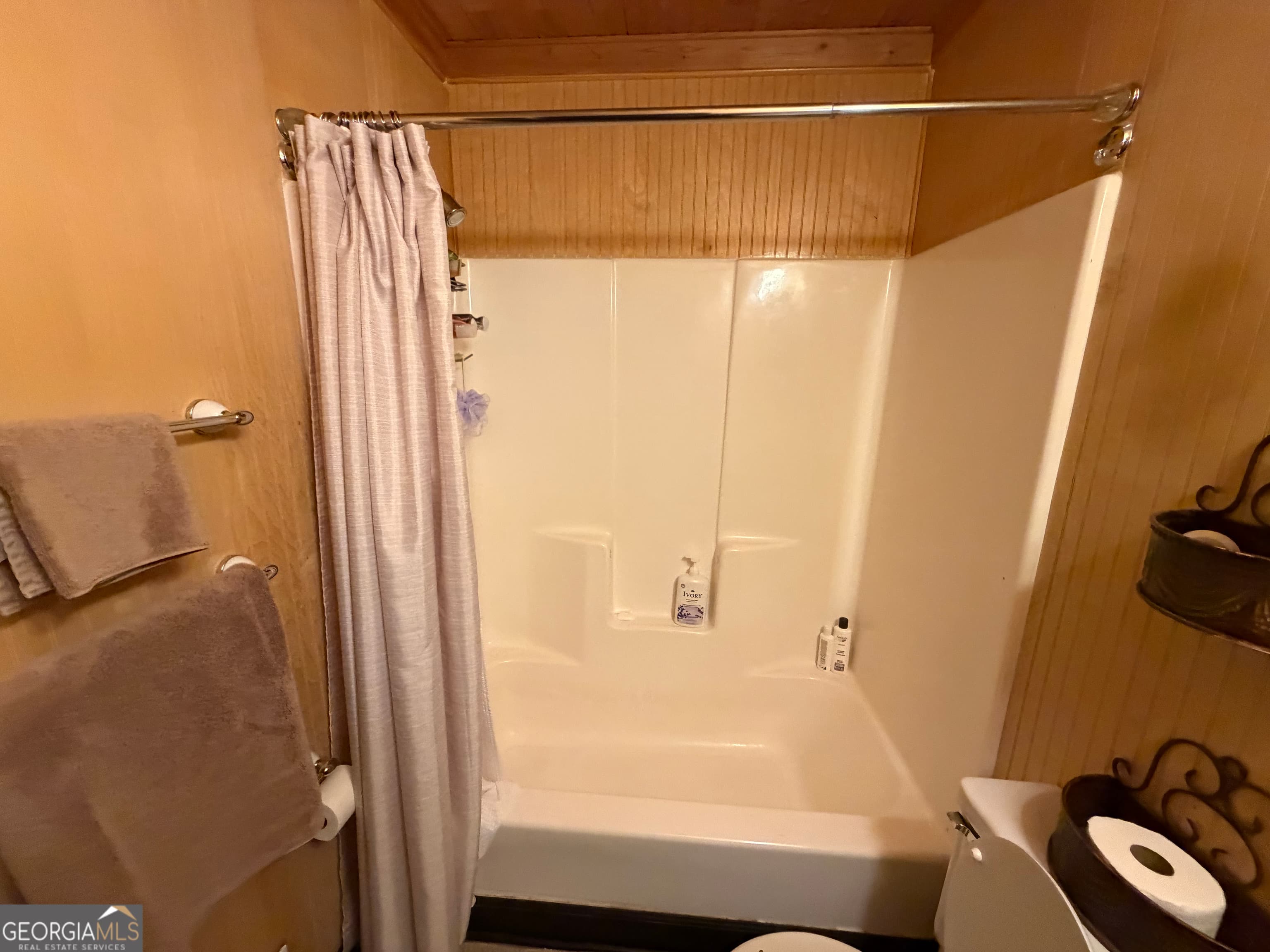 5688 Forest Pl — photo 16