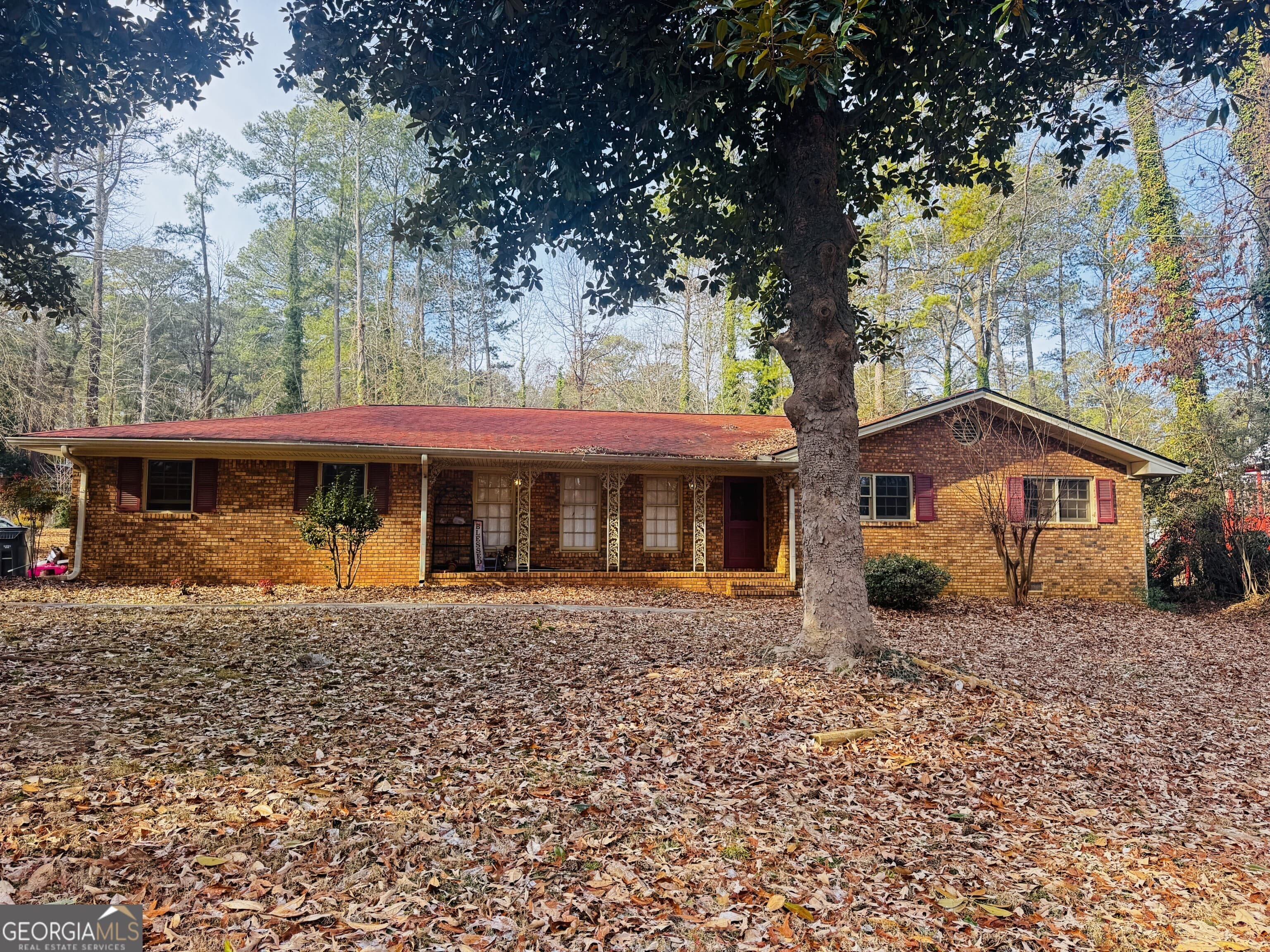 2359 Valley Way — photo 1