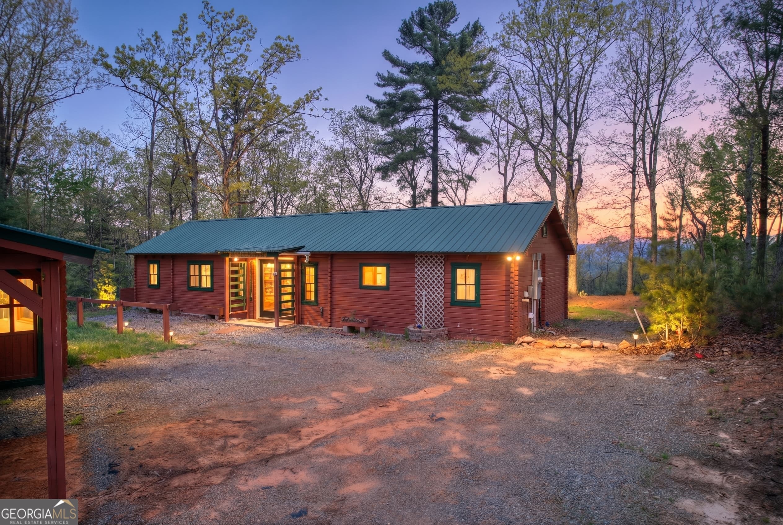 1487 Morton Dr — photo 2