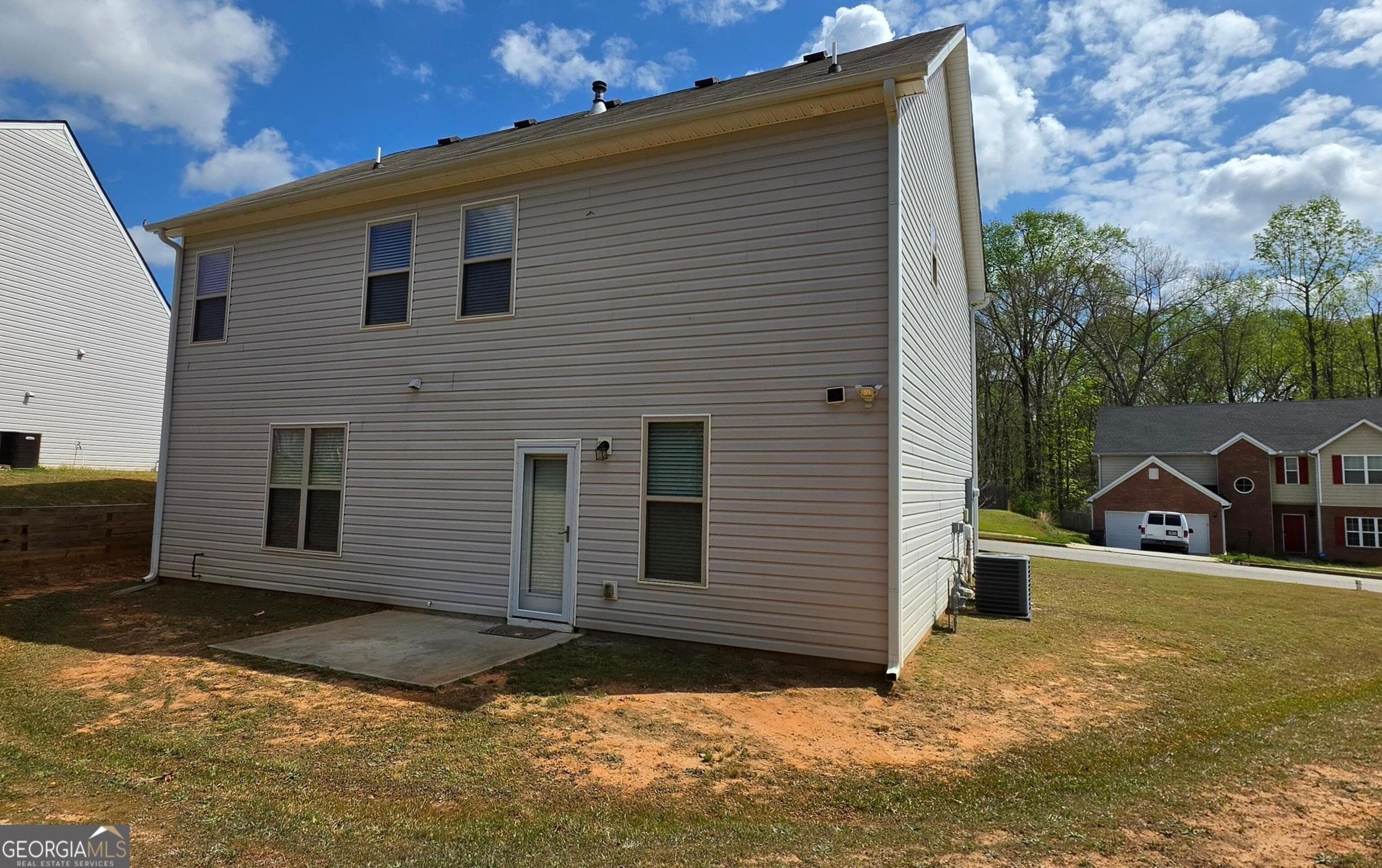 7373 Ledgestone Ln — photo 18