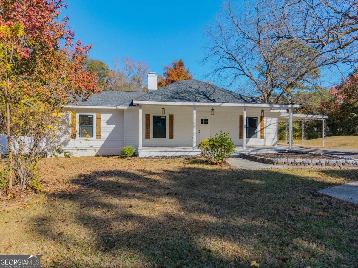 215 Morningside Dr — photo 2