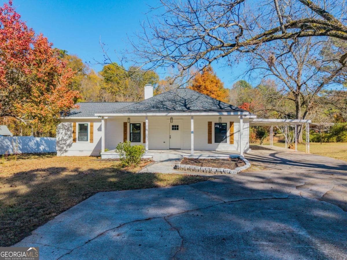 215 Morningside Dr — photo 1