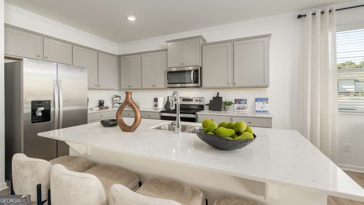 3118 Yellowhammer Dr — photo 1