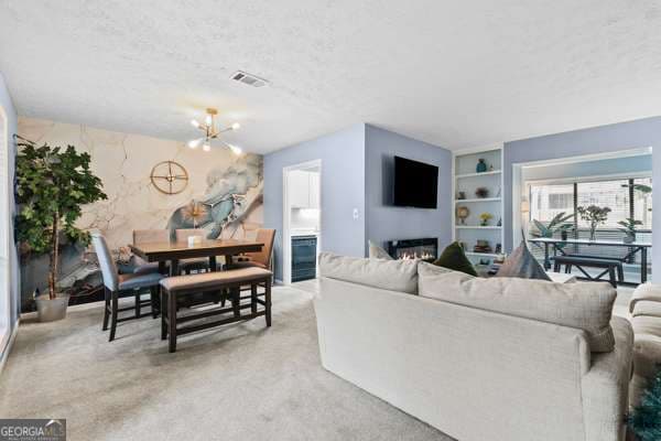 8740 Roswell Rd 10B — photo 1