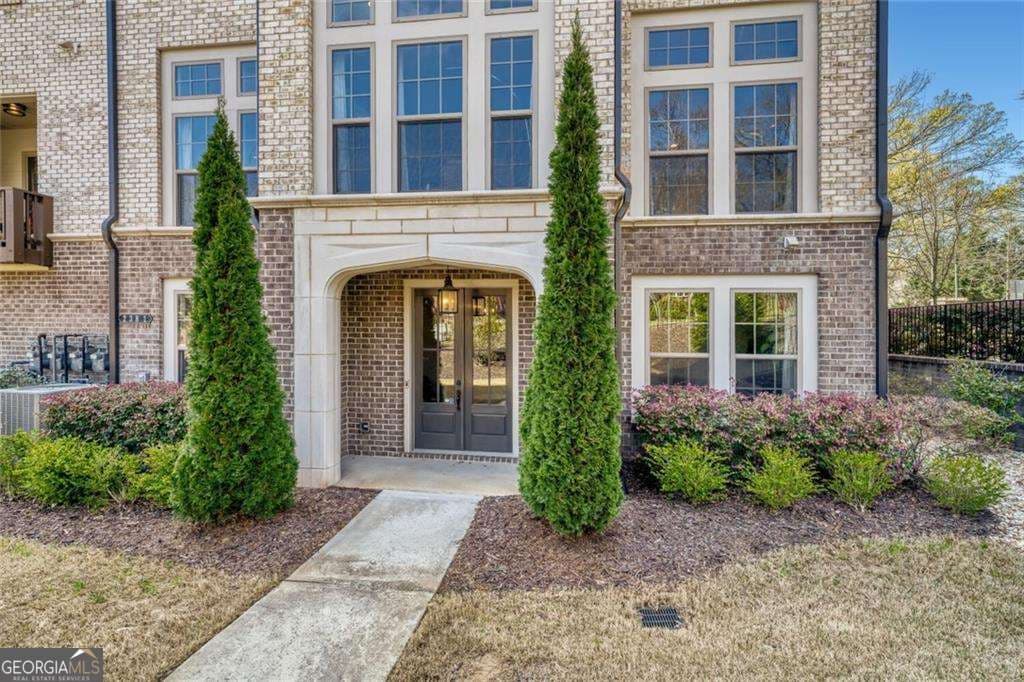 2381 Brissett Ln — photo 1