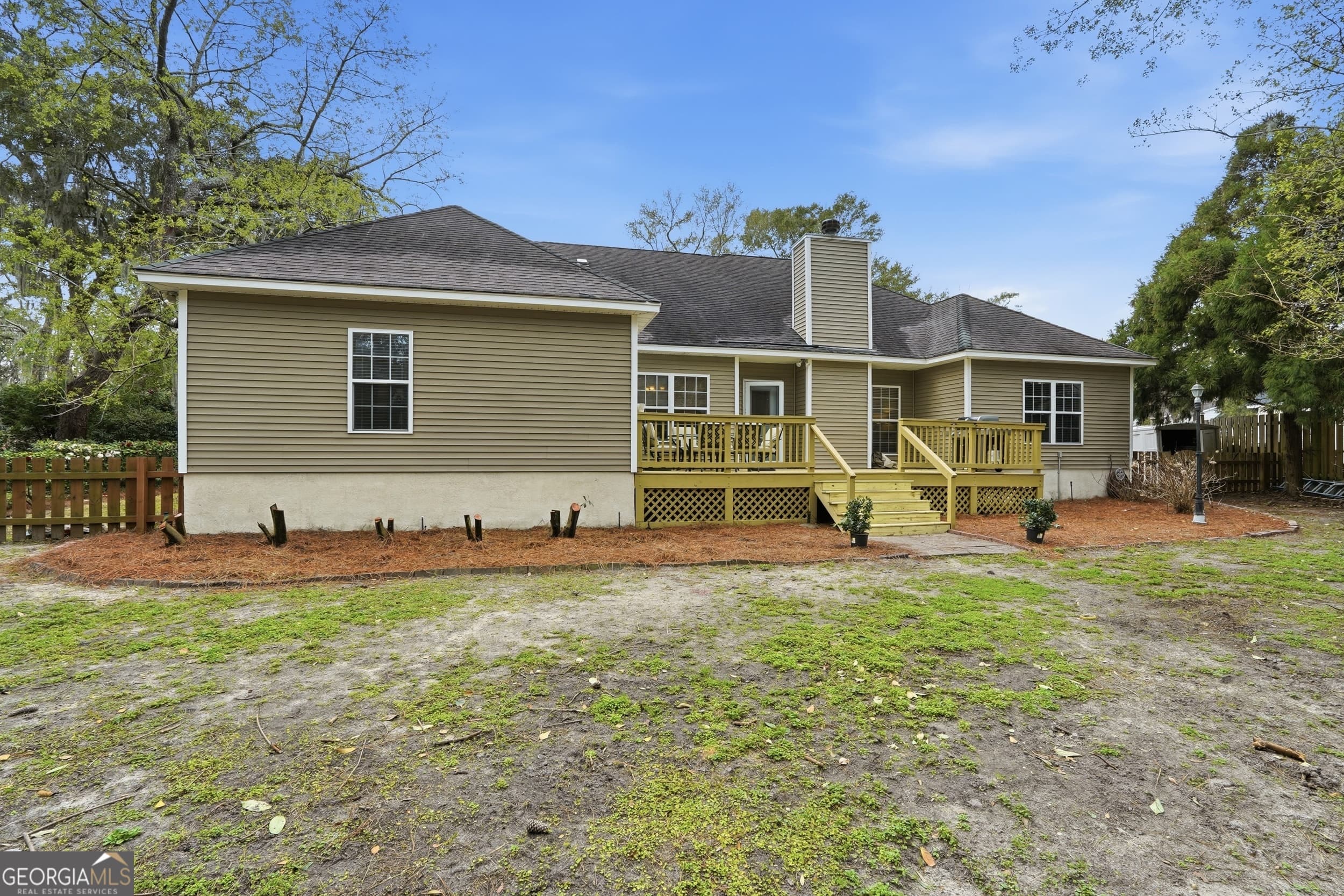 113 Suffolk Rd — photo 36