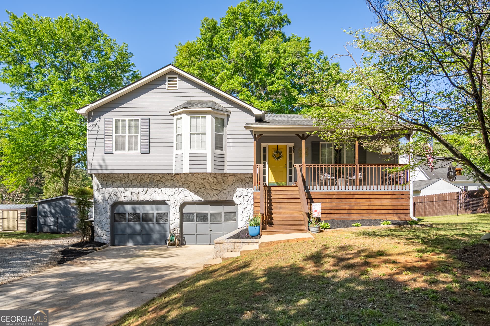 178 Laird Rd — photo 1