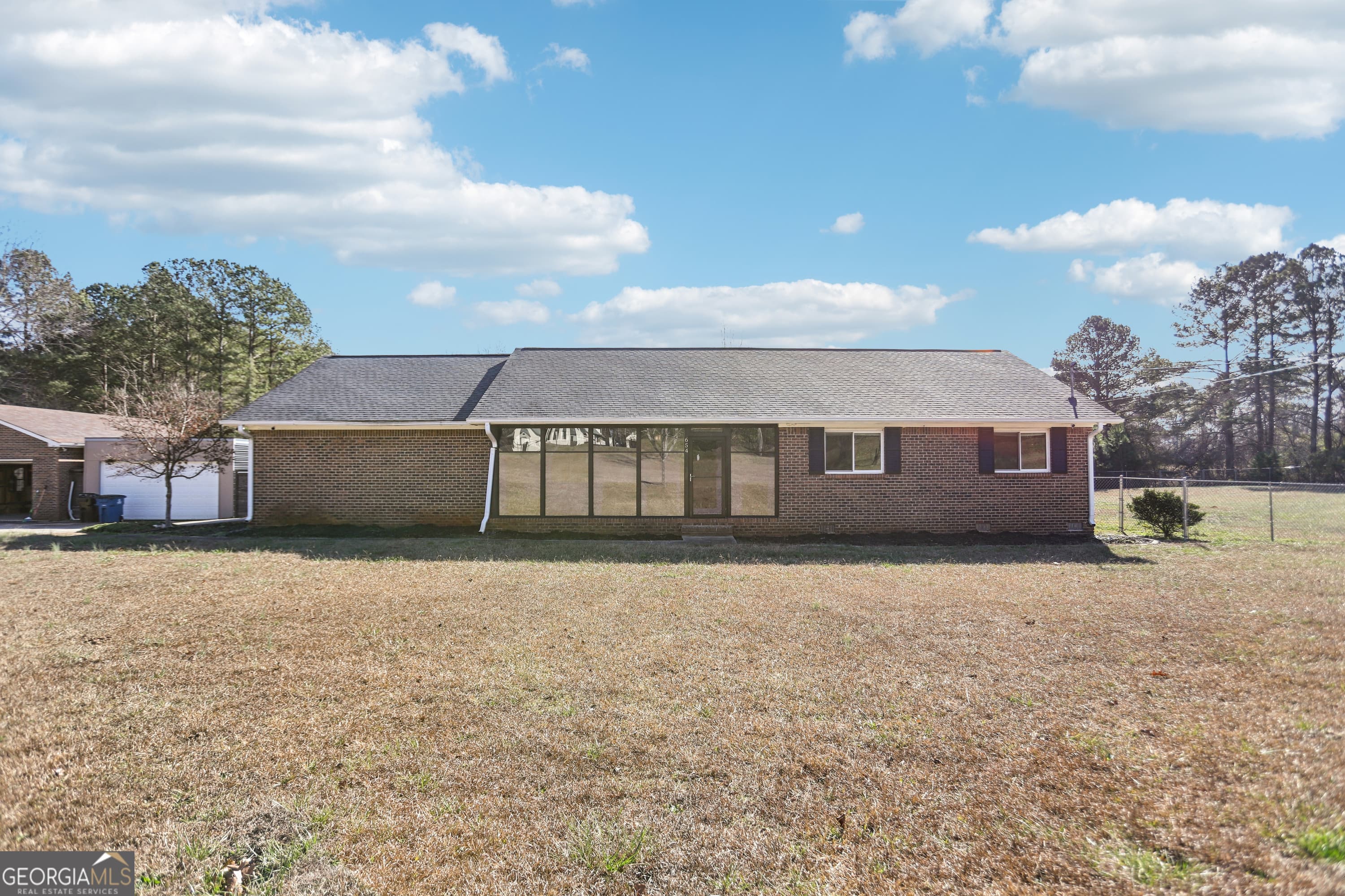 654 Conyers Rd — photo 1