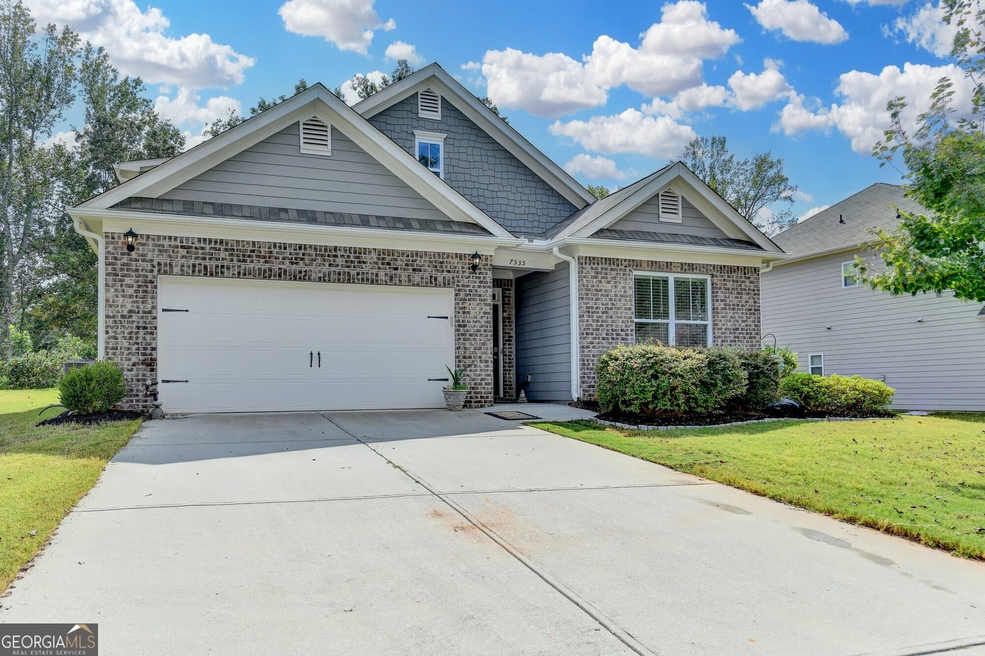 7535 Rambling Vale — photo 2