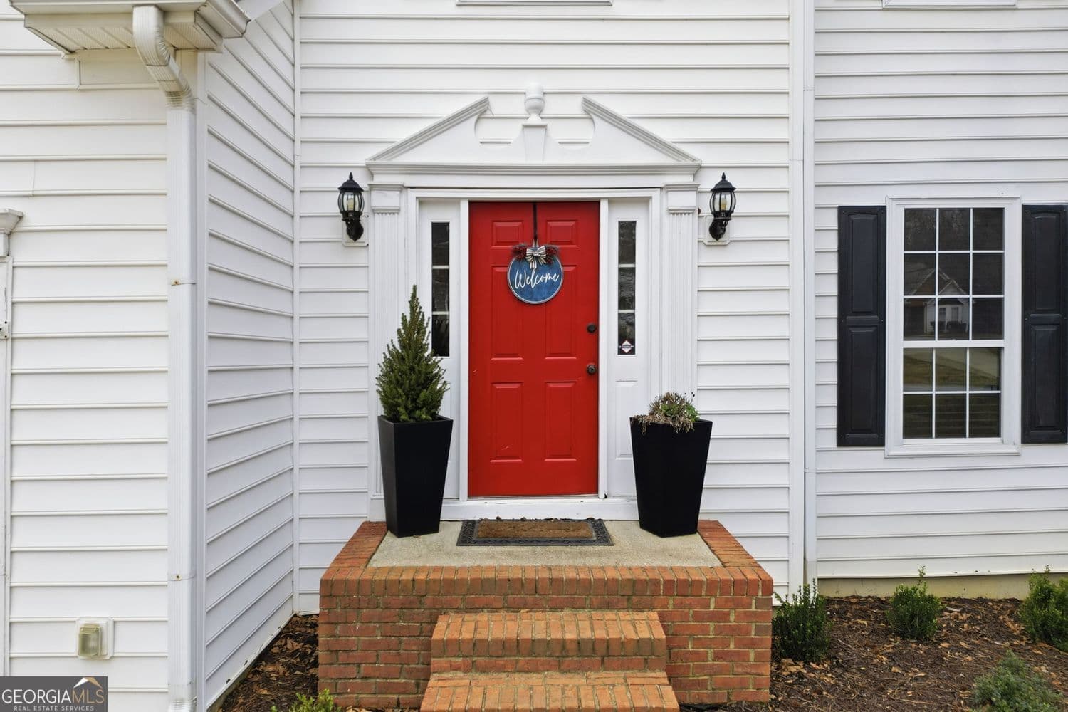 303 Crestworth Crossing — photo 2