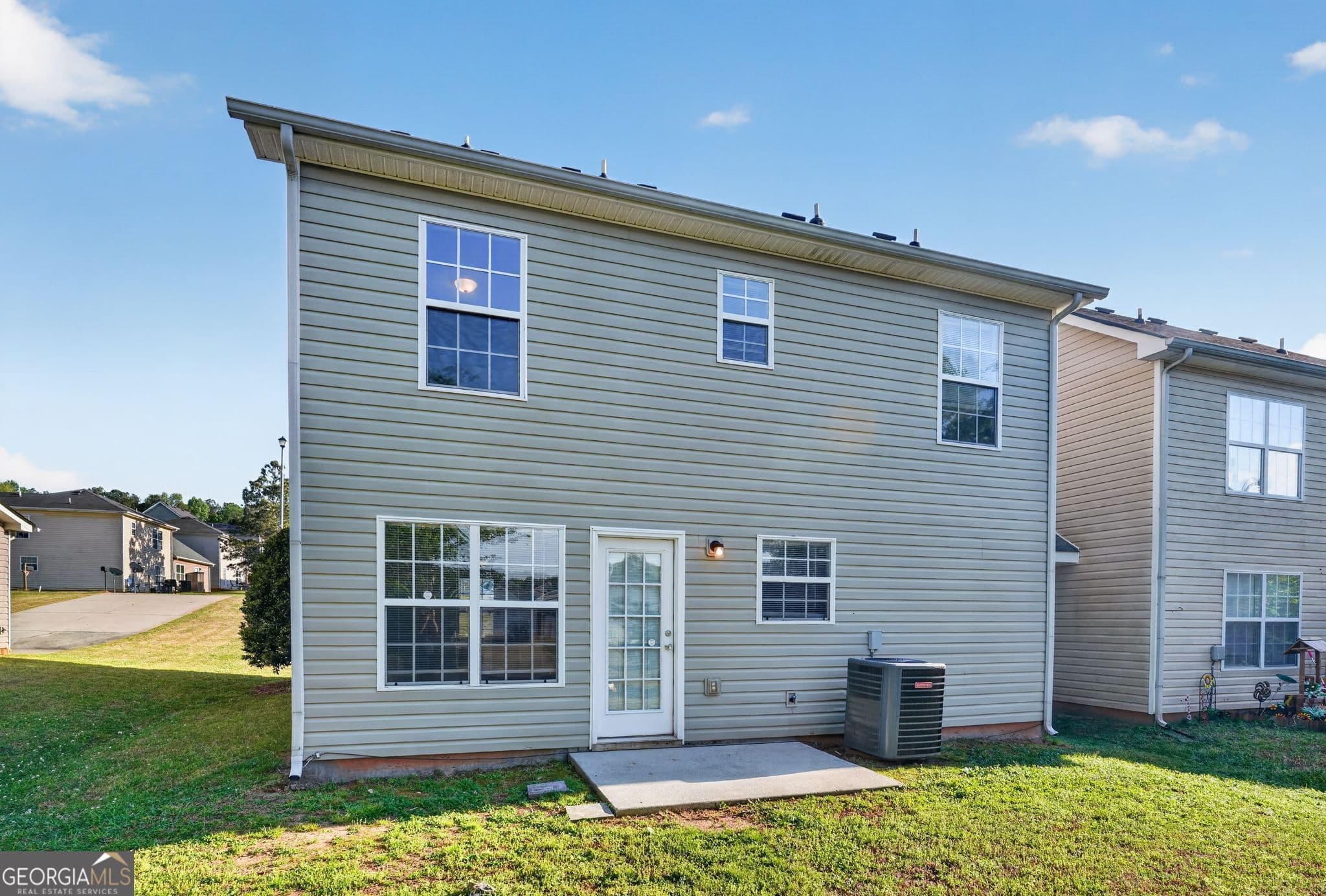 525 Carlton Pointe Dr — photo 32