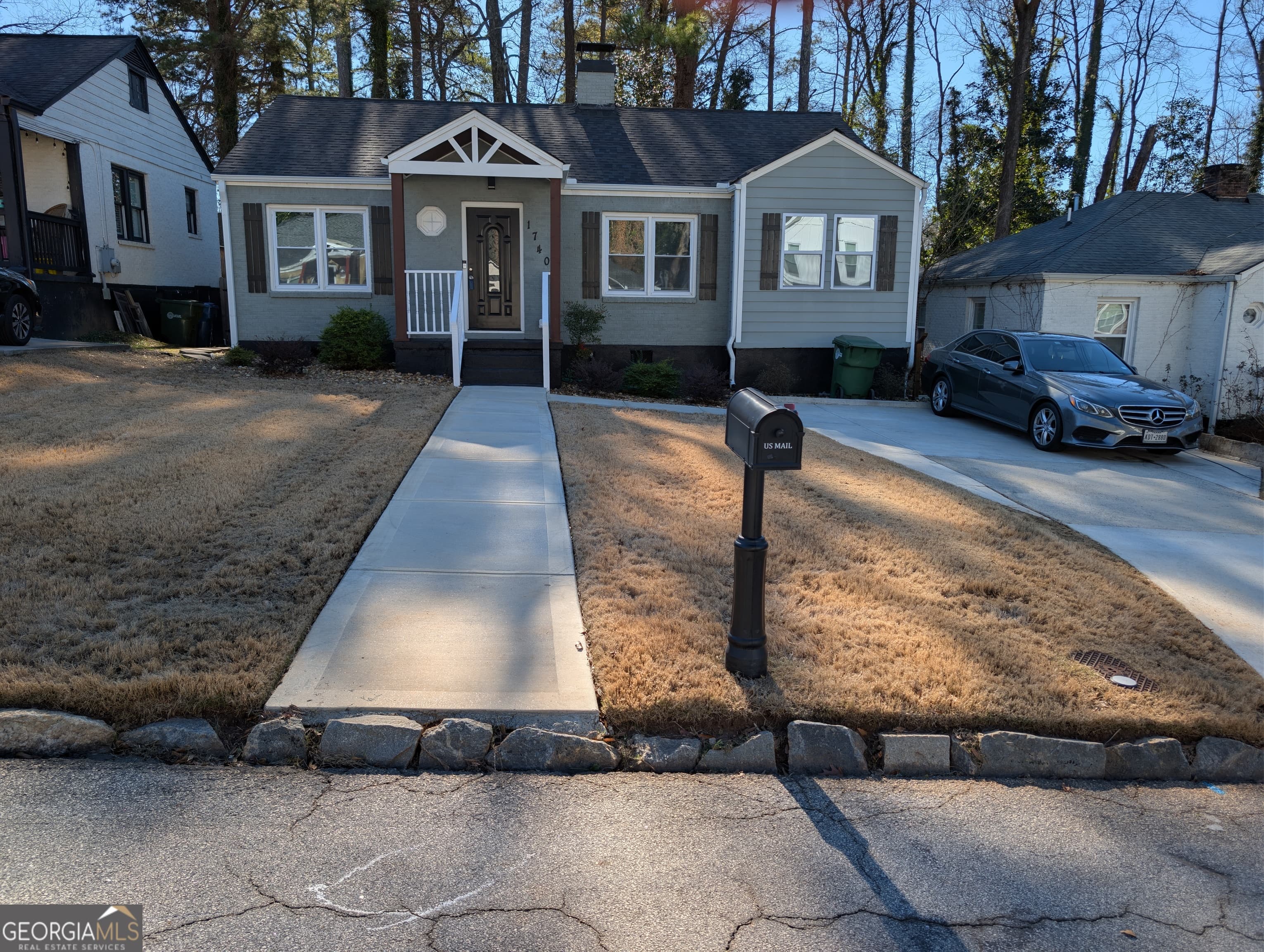 1740 Emerald Sw Ave — photo 2