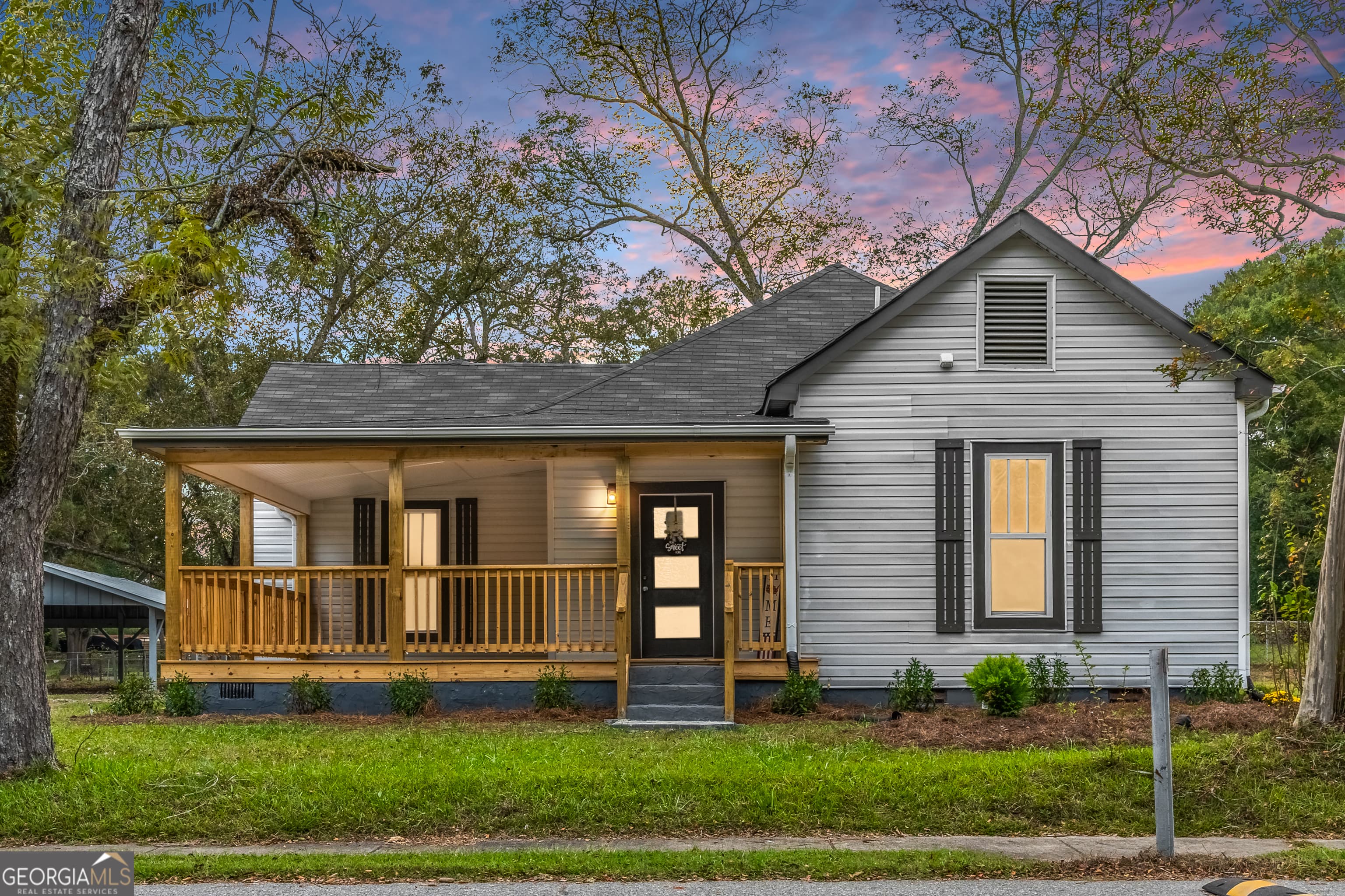 453 Folk Ave — photo 2