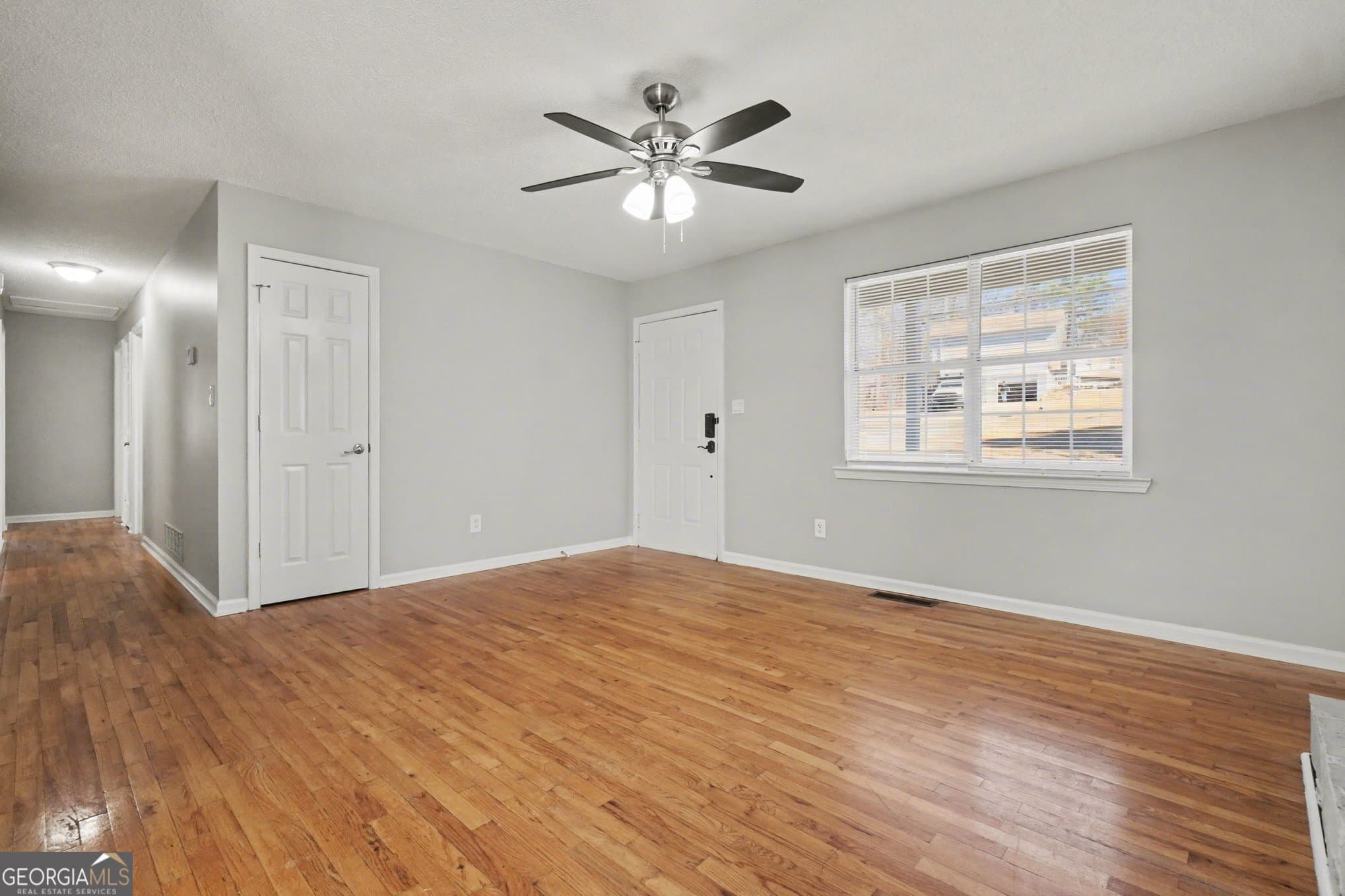 557 Davis Mill Dr — photo 2