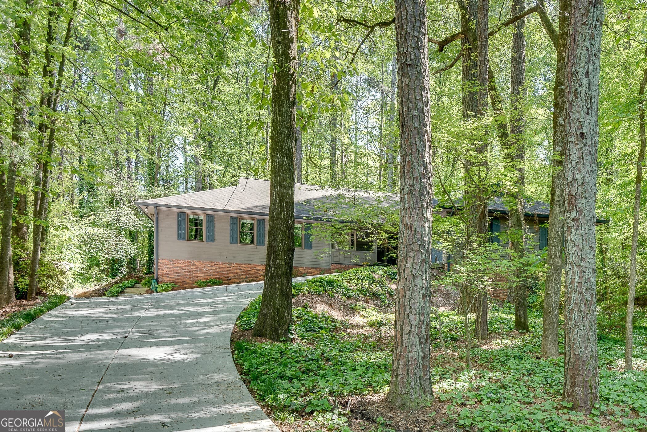 3684 Hunting Ridge Sw Dr — photo 2