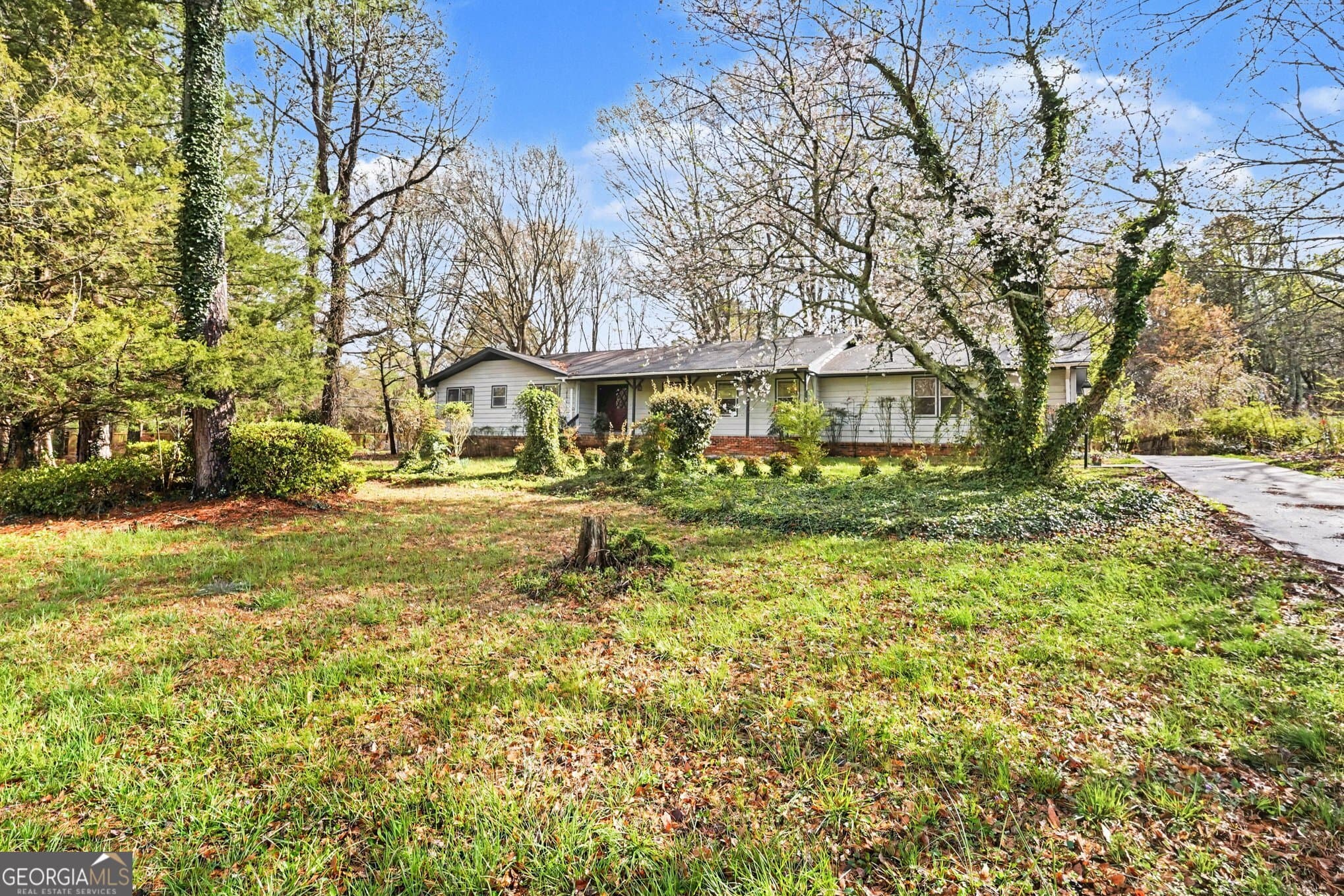 1590 Colonial South Sw Dr — photo 2