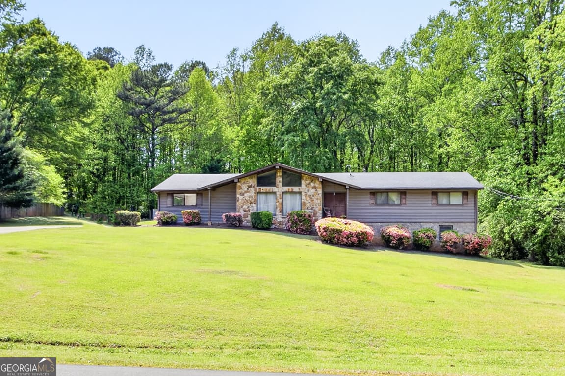 249 Poplar Nw St — photo 2