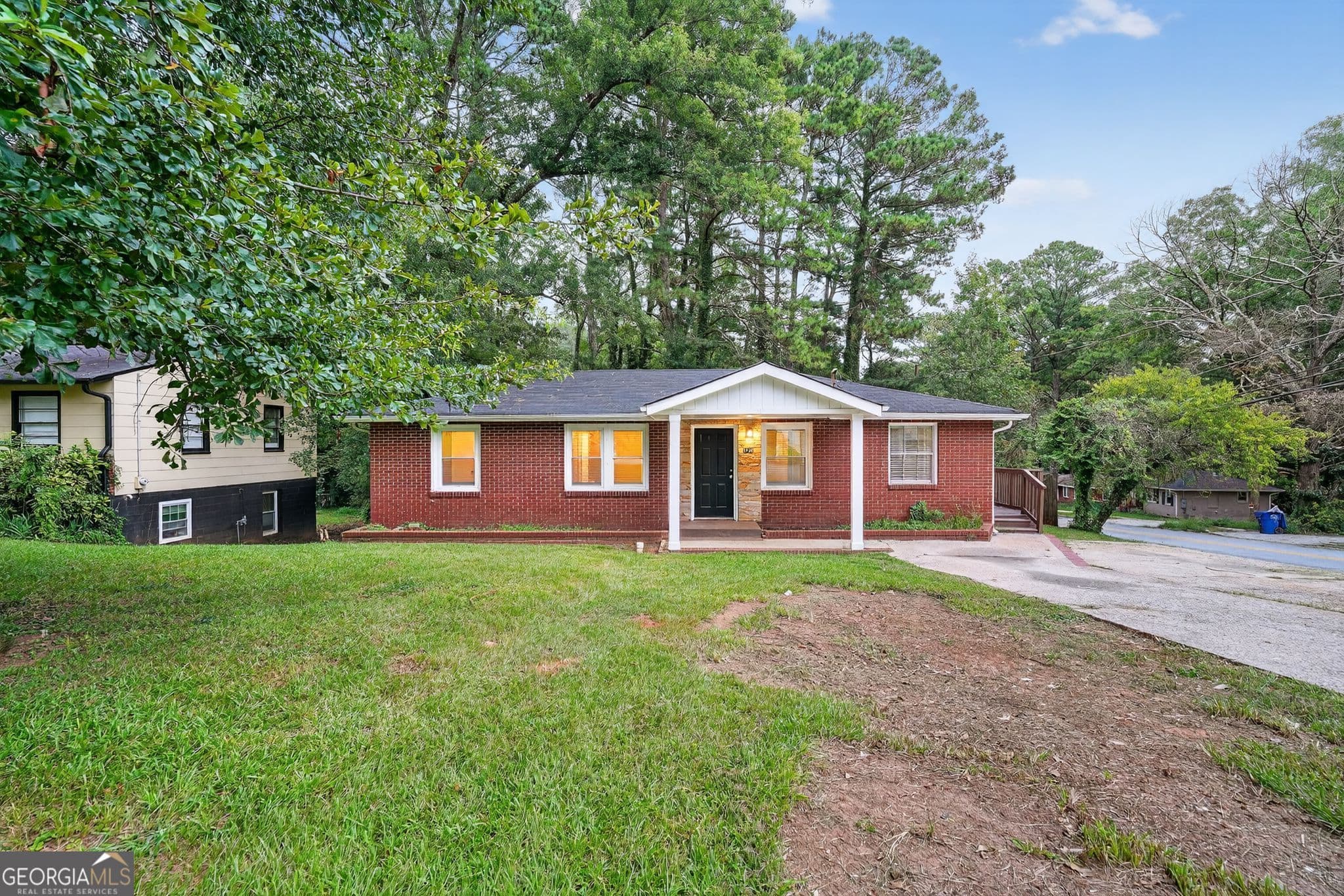 3136 Latona Sw Dr — photo 2