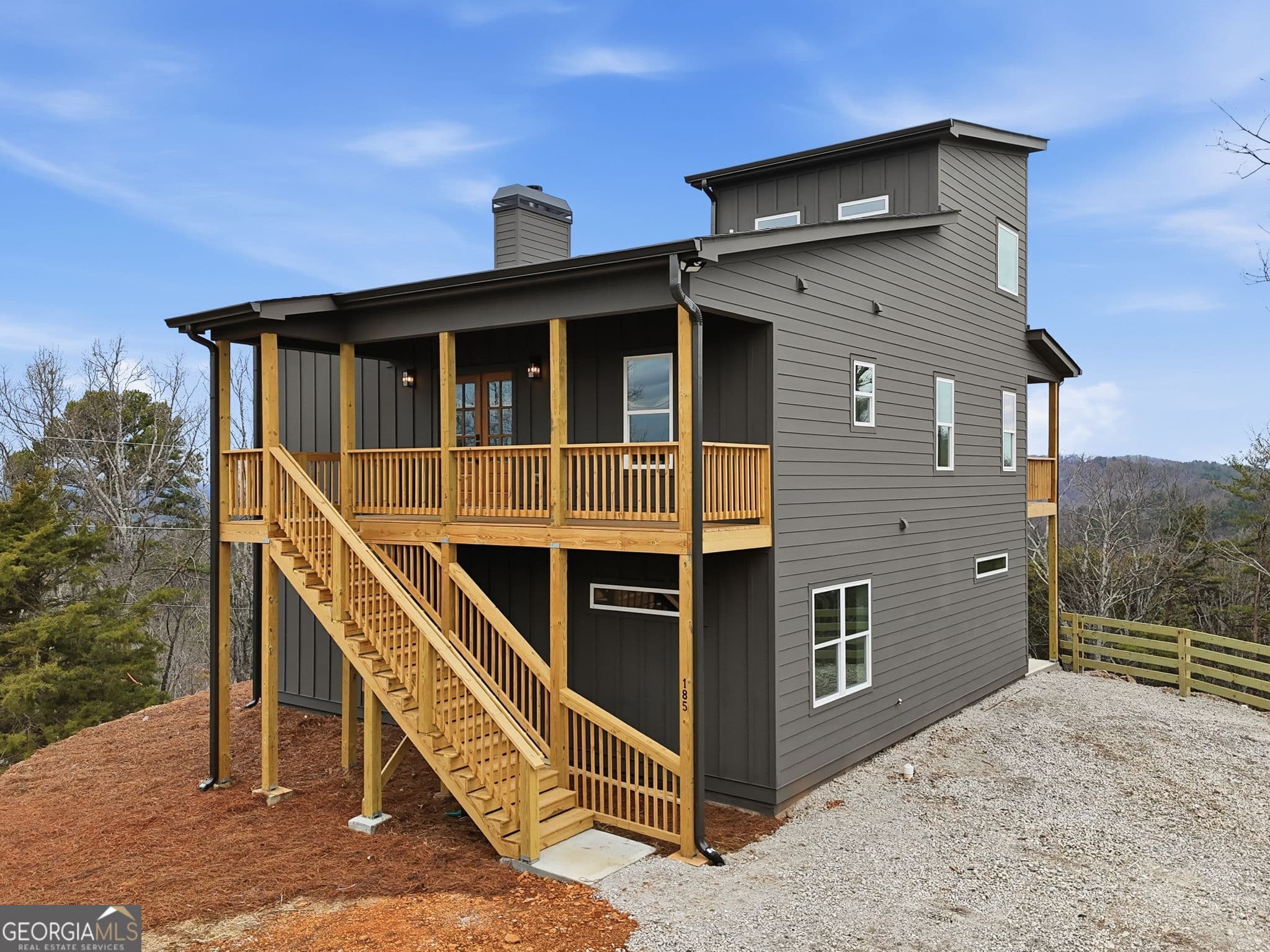 185 Stirratt Rd — photo 2