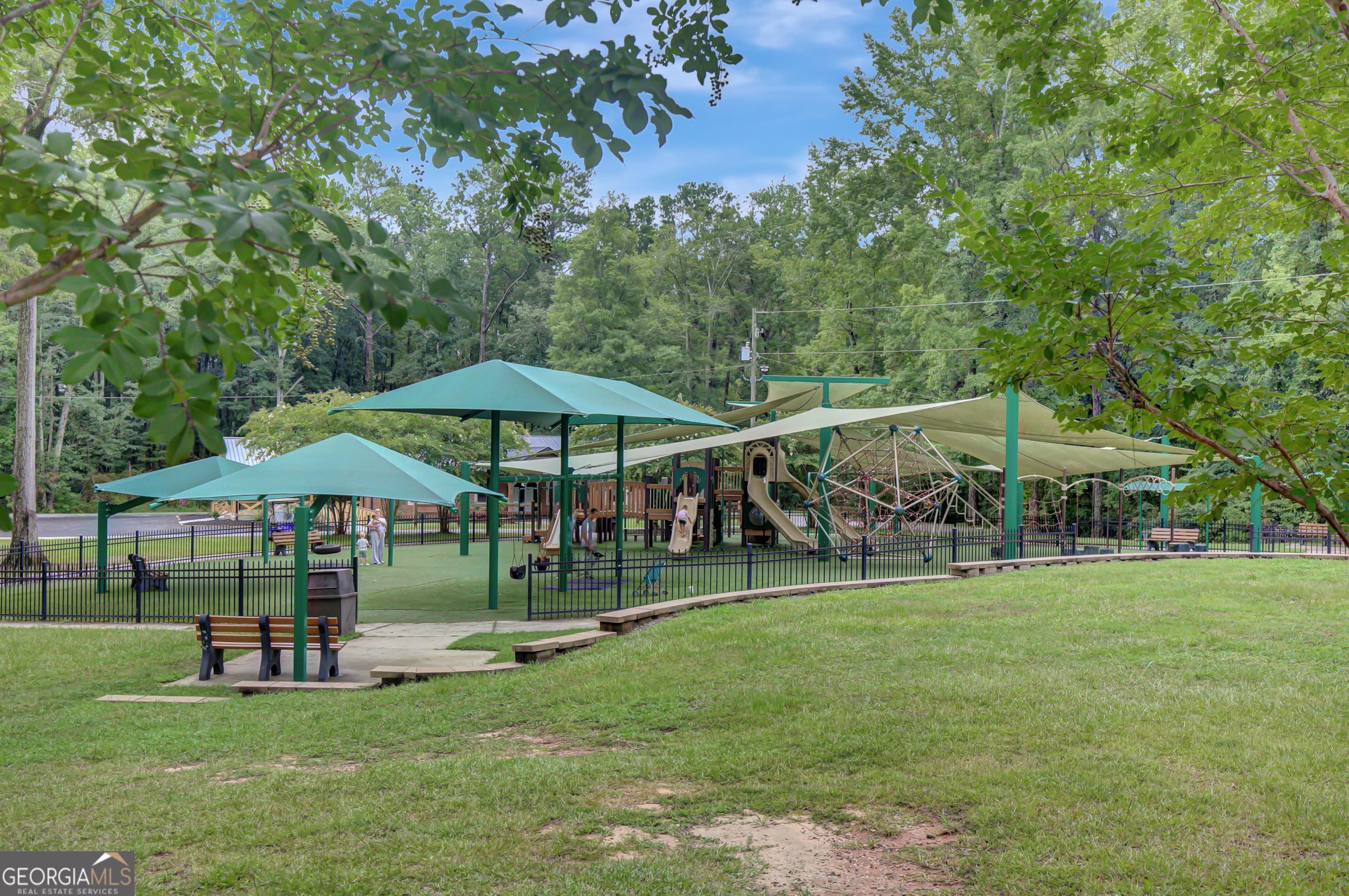 130 Redhaven Dr — photo 52