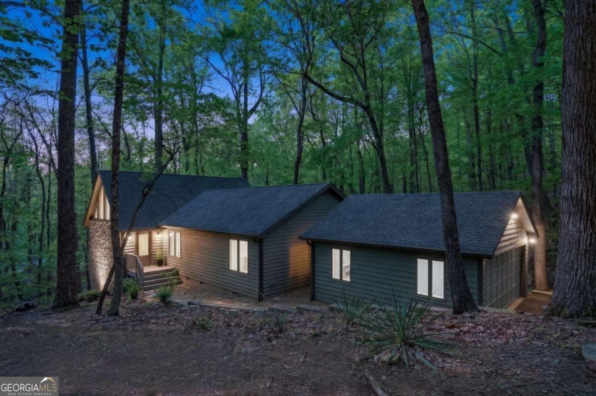 225 Windflower Dr — photo 1