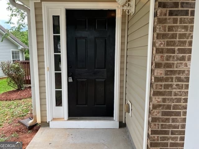 1750 Courtyard Ln — photo 2