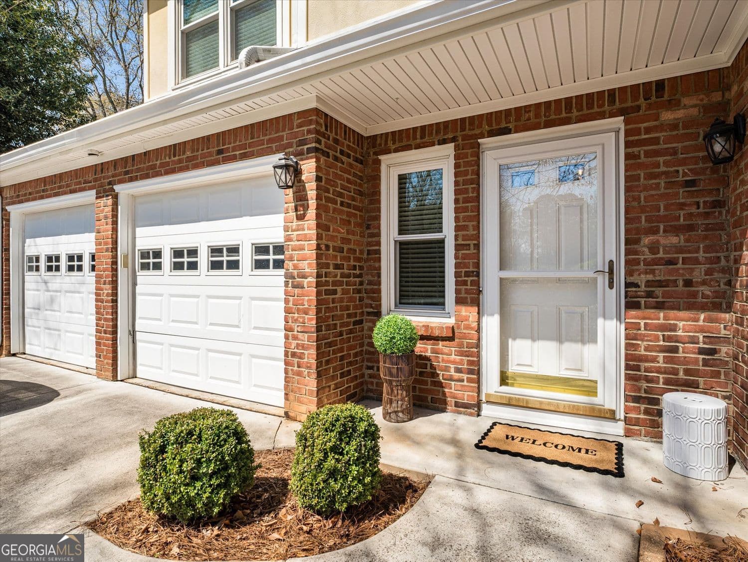 1016 Pine Grove Dr — photo 2