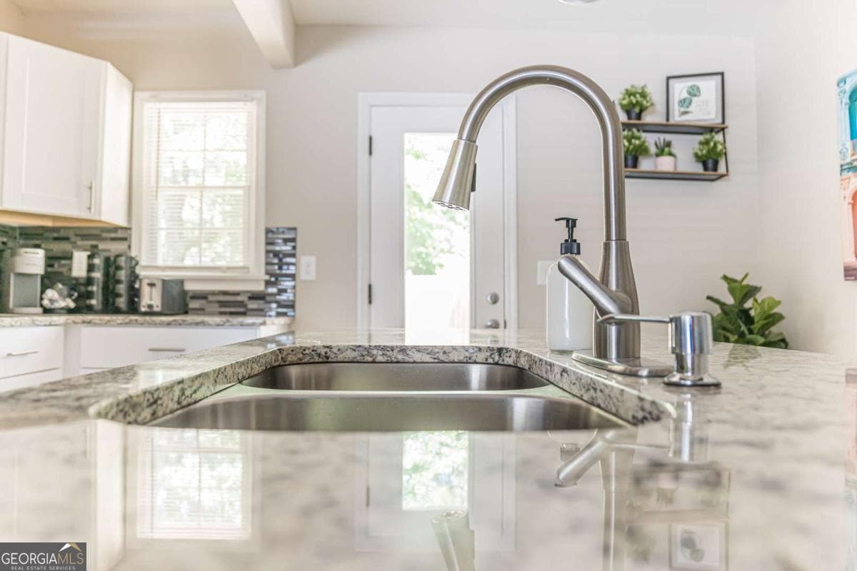 2390 Brackett Rd — photo 59