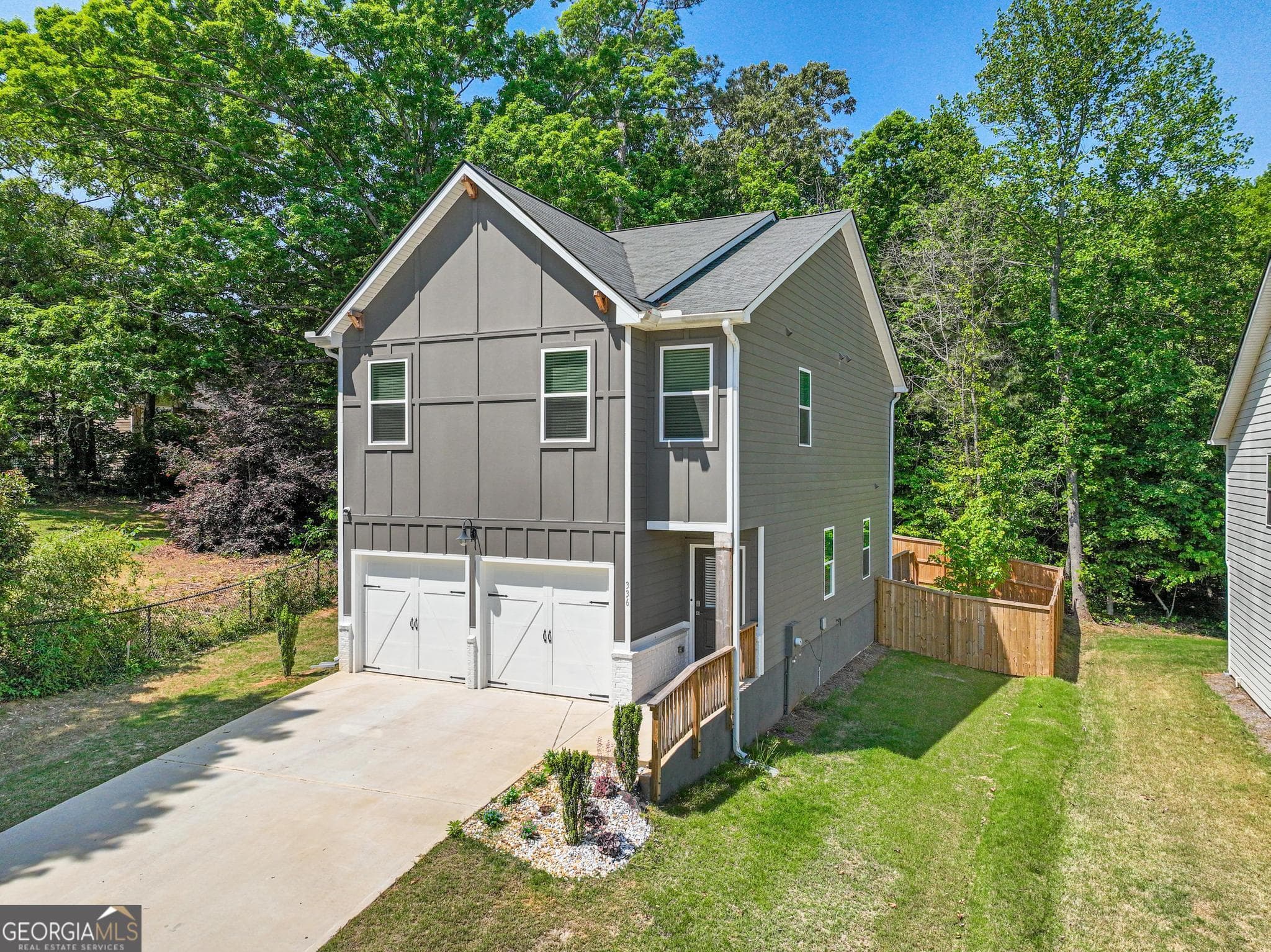 336 Wandering Brook Dr — photo 1