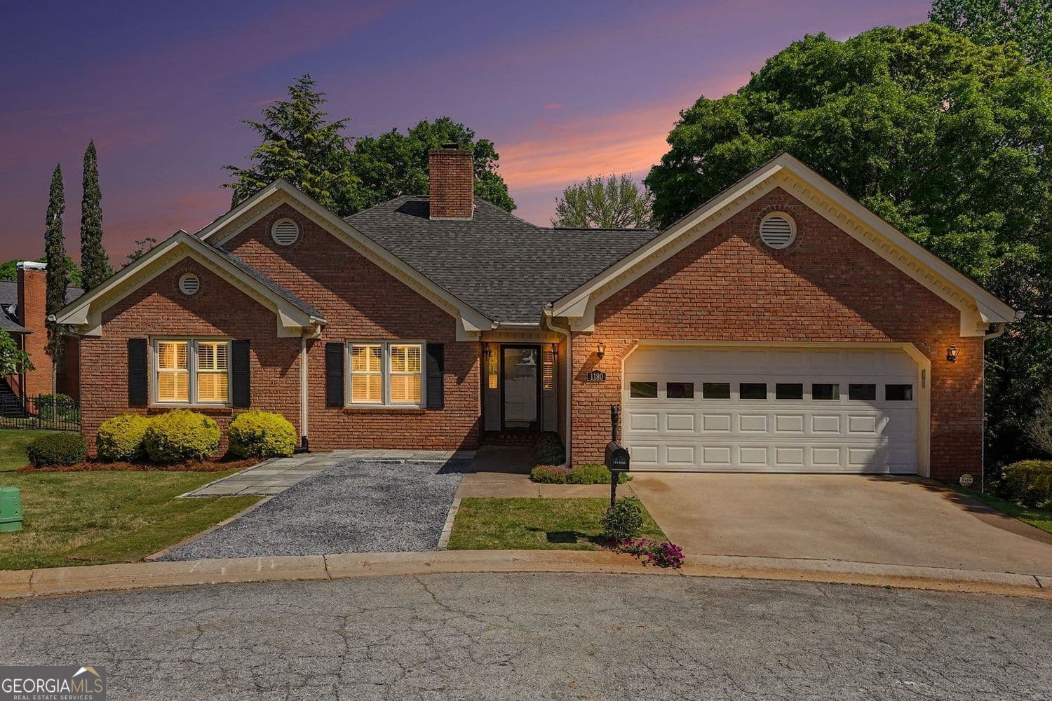 1180 Oakpark Dr — photo 1