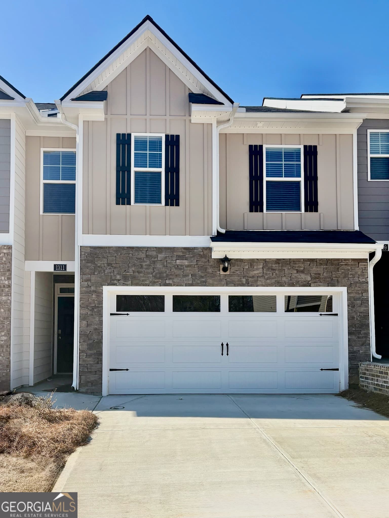 1315 Aura Ln — photo 2