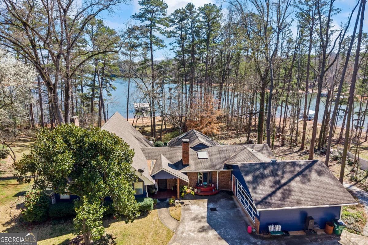 572 Imperial Dr — photo 1