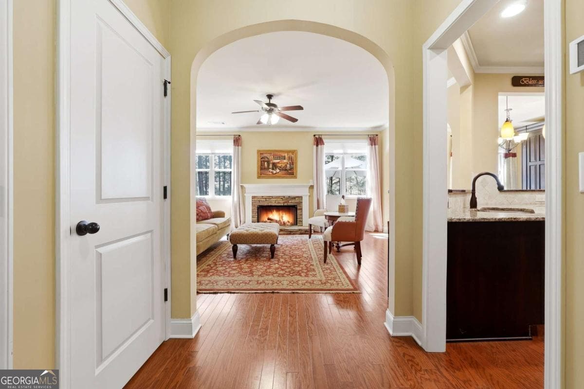 205 Creekside Pass — photo 2