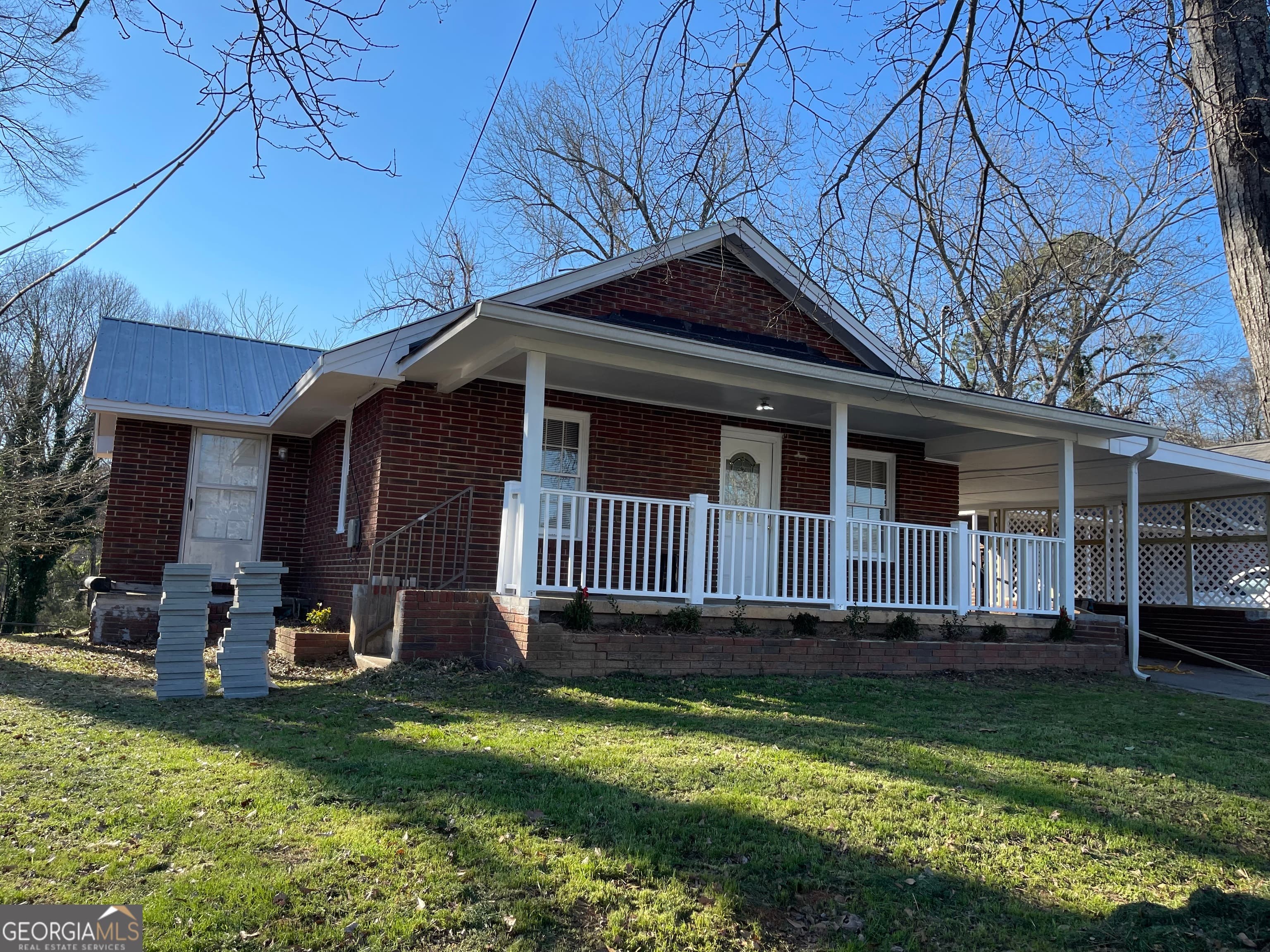 478 S Pond St — photo 2