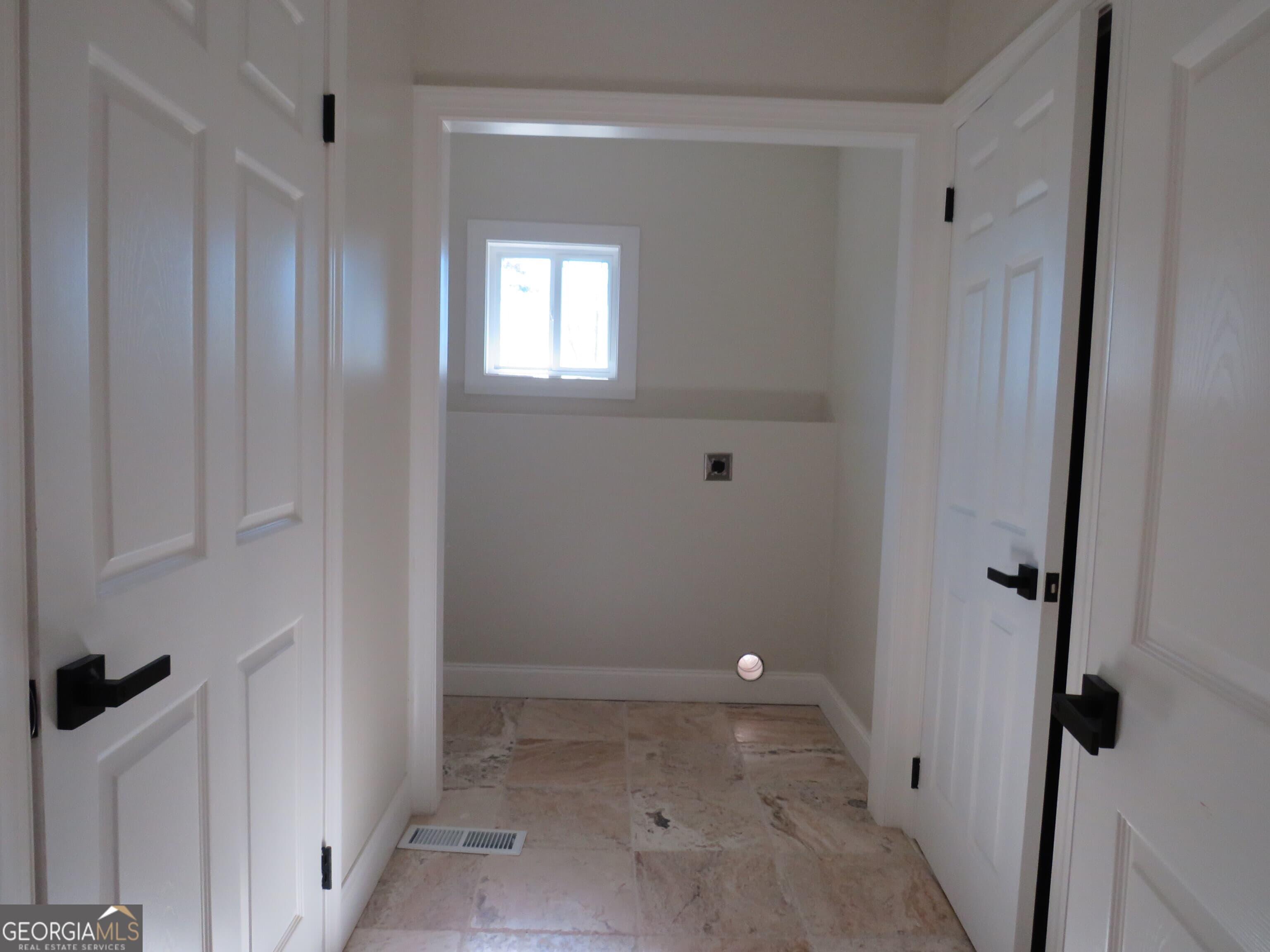 220 John Phillips Rd — photo 41