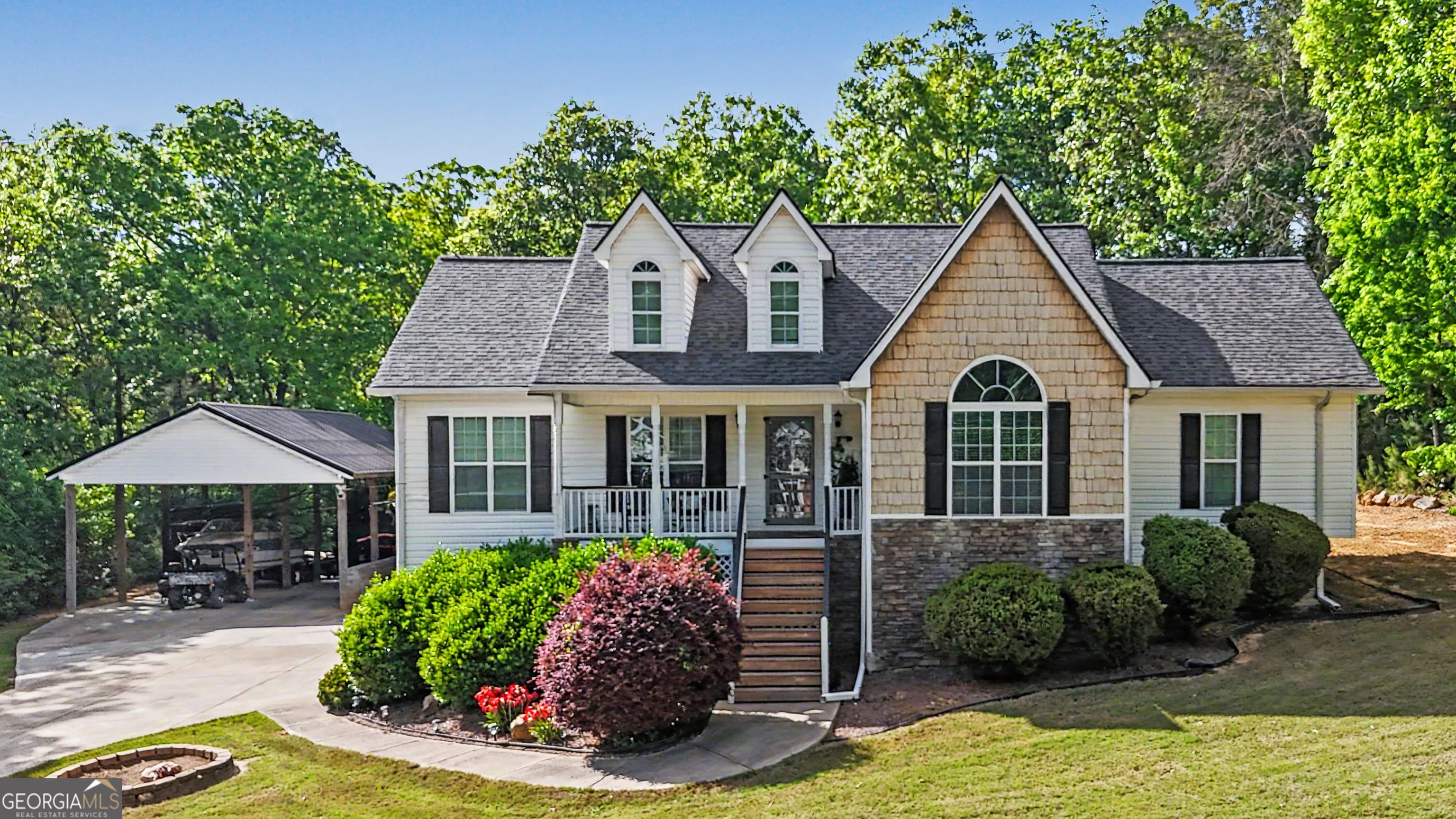 341 Sunset Loop — photo 1