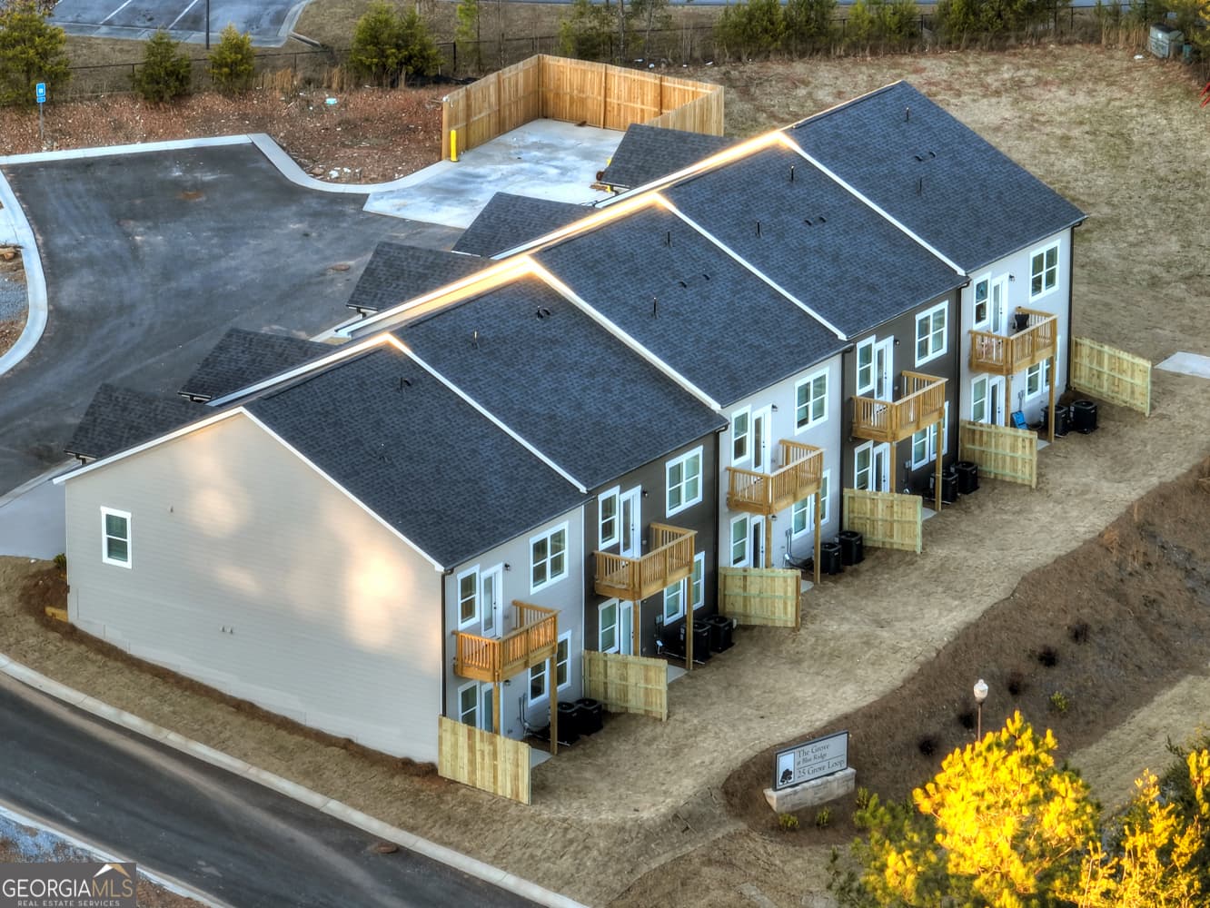 Unit 1 Grove Loop — photo 1