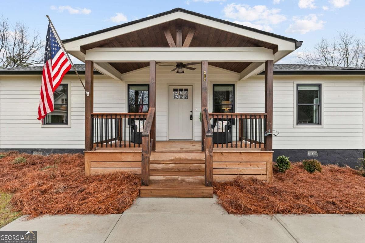 217 North Ave — photo 1